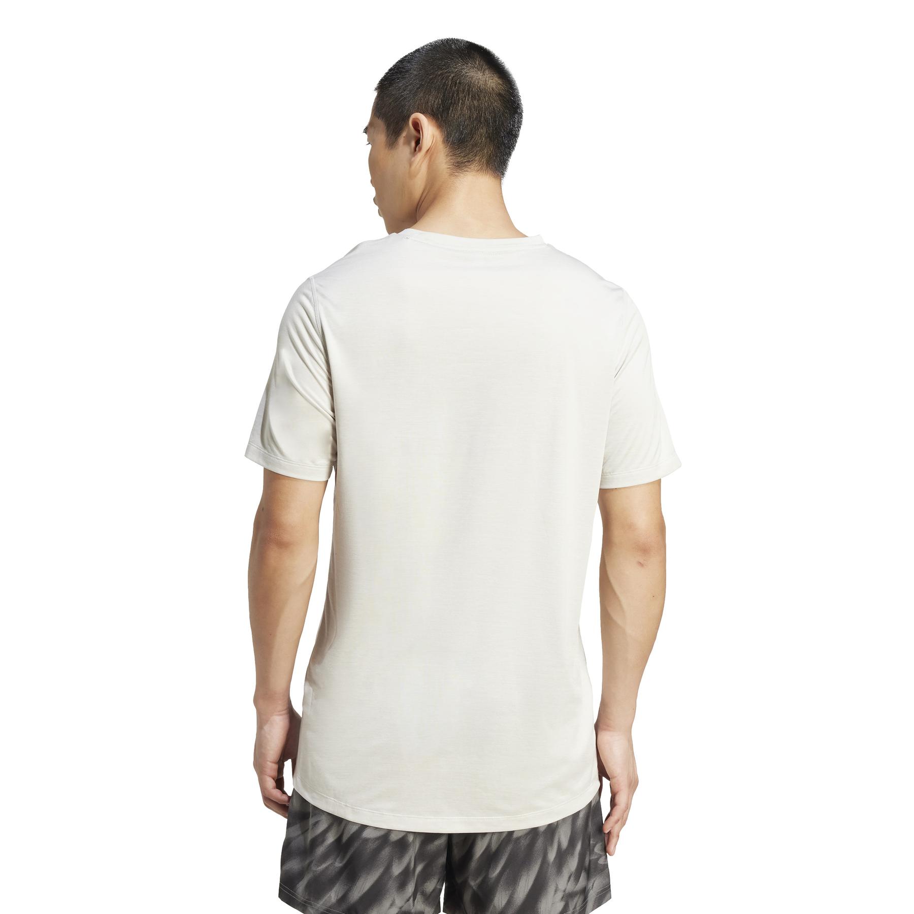 product/2/0/2025_adidas_jl8724_3_apparel_on_model_back_view_white.jpg