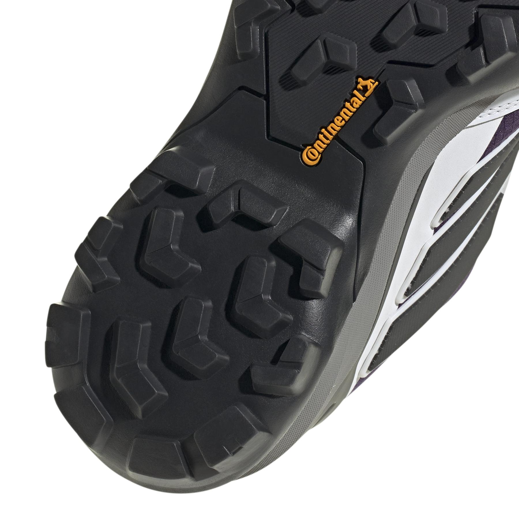 product/2/0/2025_adidas_jq9934_8_footwear_photography_detail_view_1_white.jpg