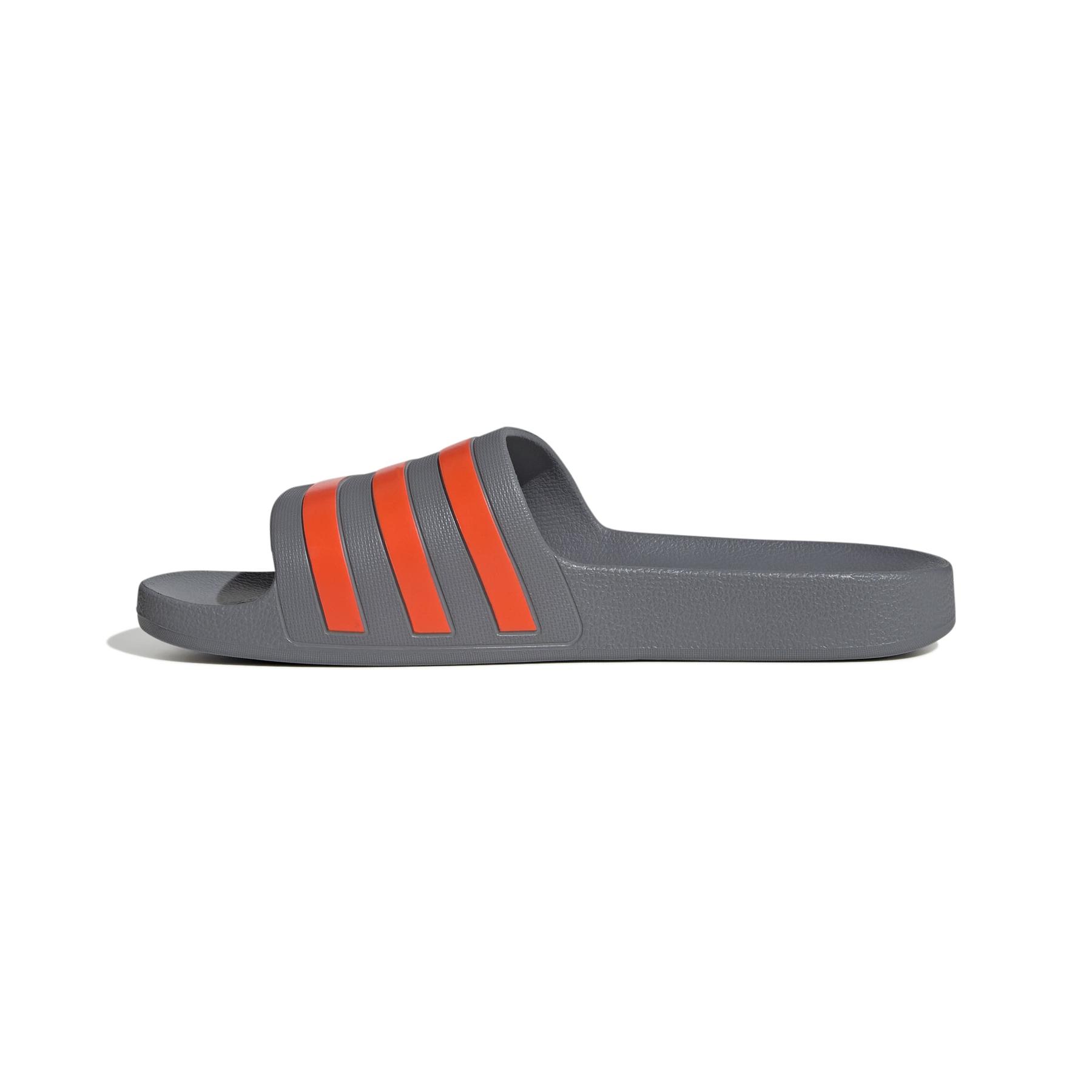 product/2/0/2025_adidas_js1129_5_footwear_photography_side_medial_center_view_white.jpg