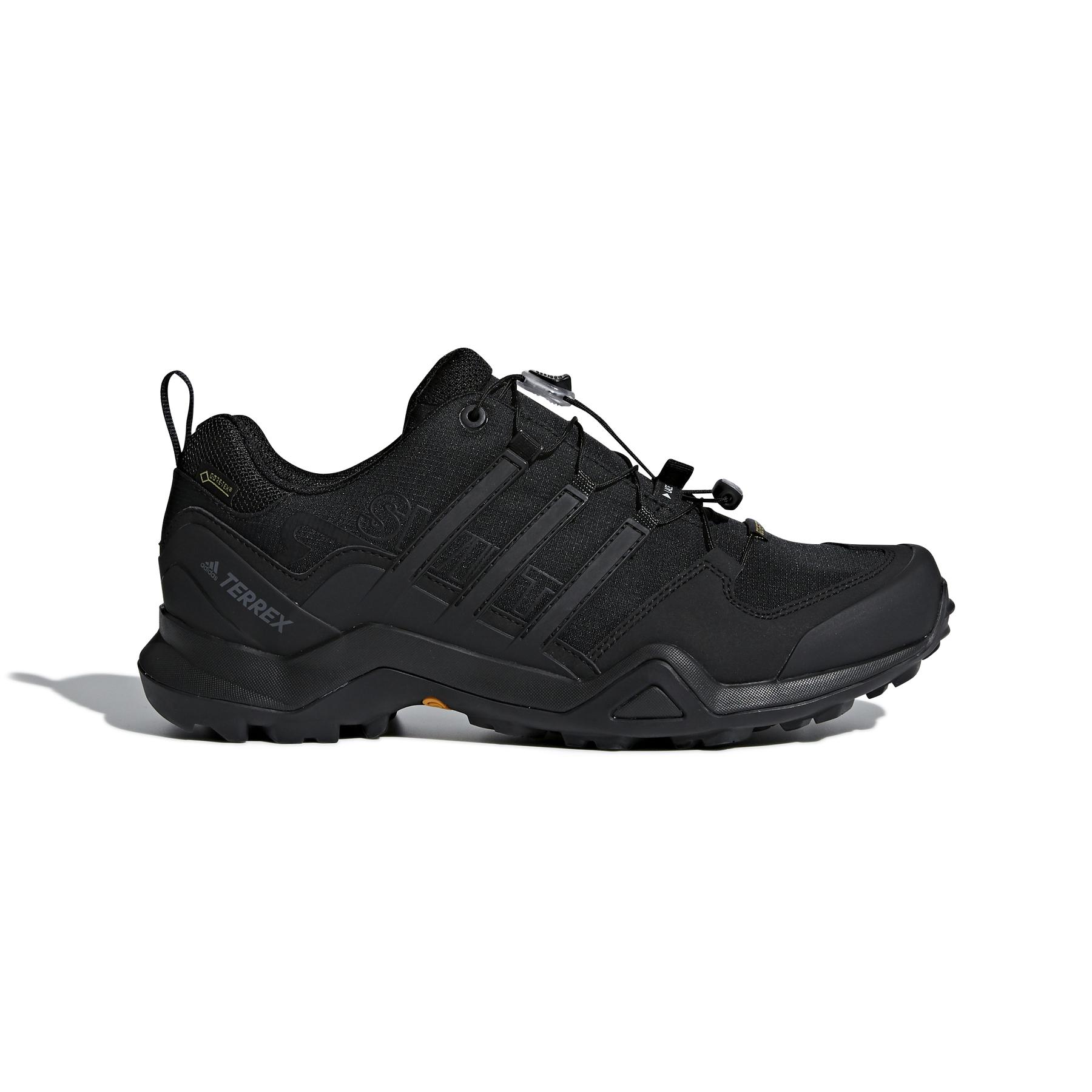 product/a/d/adidas_cm7492_1_footwear_photography_side_lateral_center_view_white_000.jpg