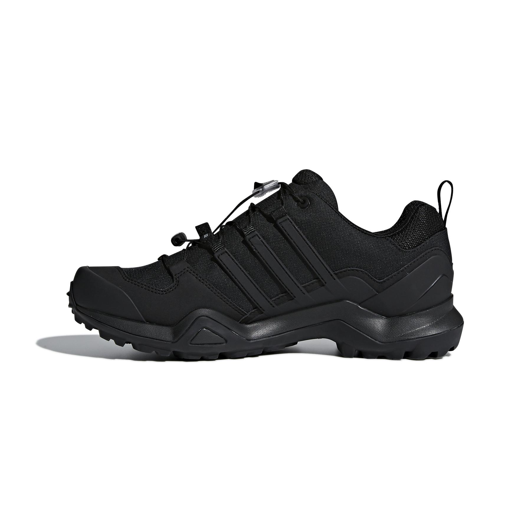 product/a/d/adidas_cm7492_5_footwear_photography_side_medial_center_view_white_000.jpg
