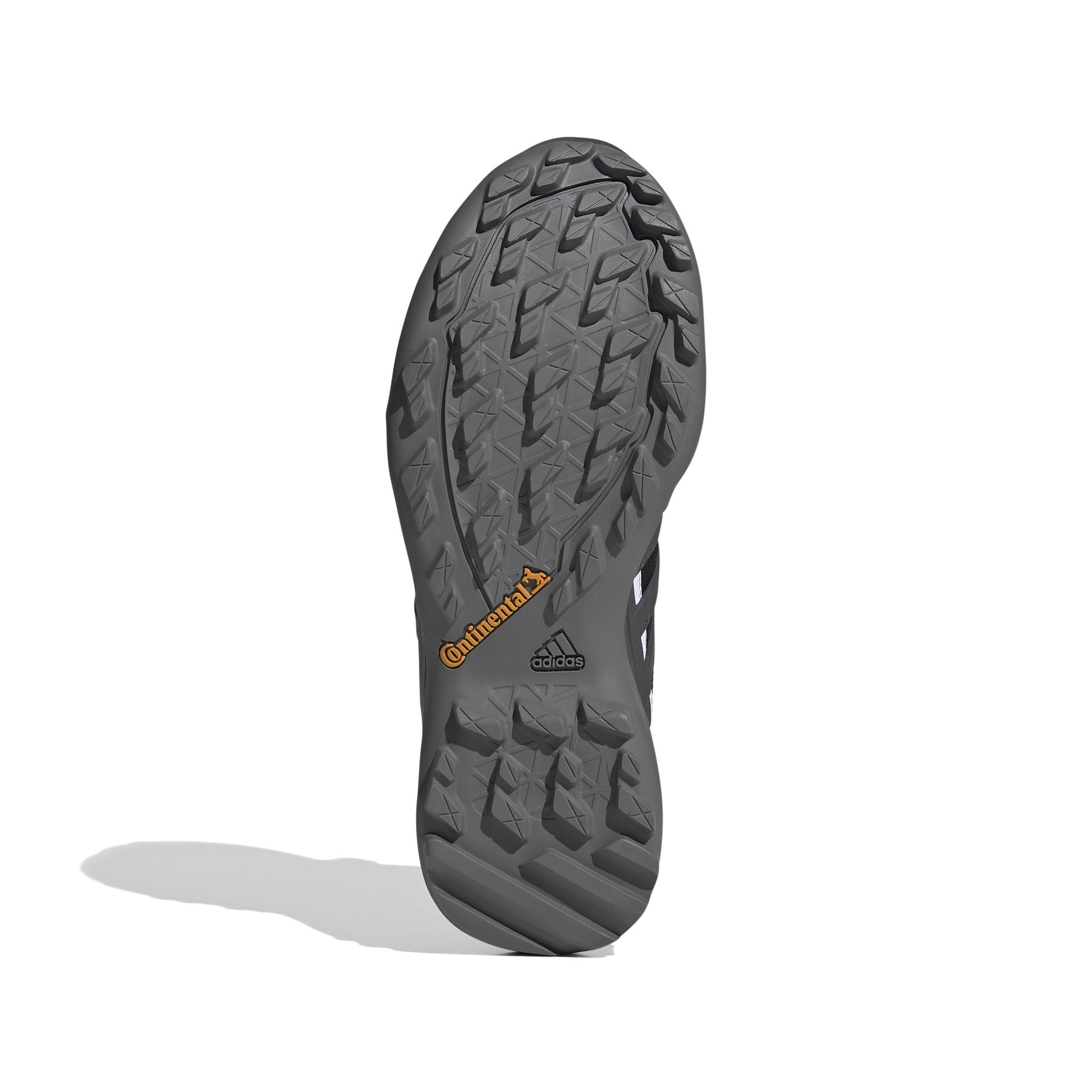 product/a/d/adidas_ef3363_4_footwear_photography_bottom_view_white_000.jpg