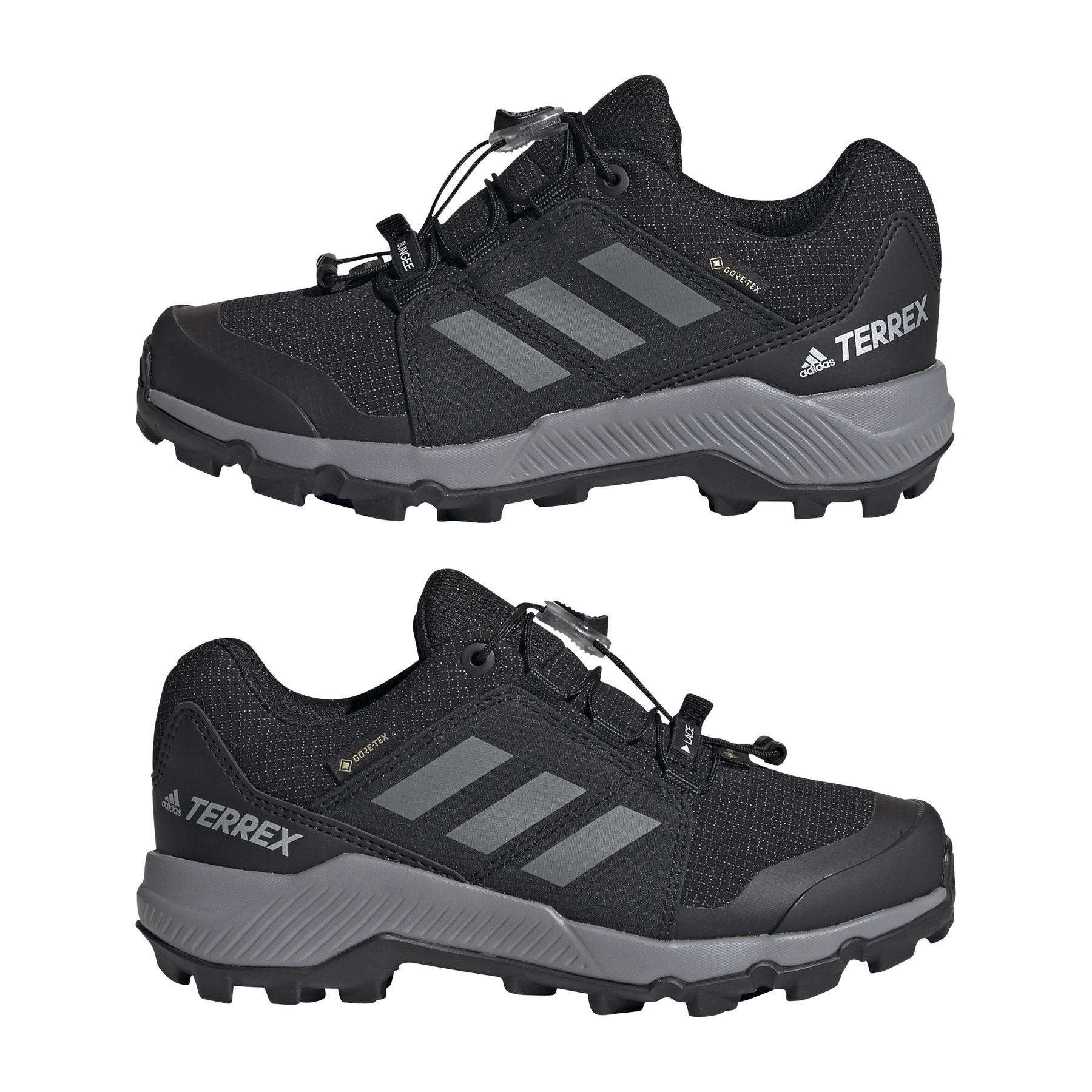 product/a/d/adidas_fu7268_11_footwear_photography_mirrored_pair_view_white_000.jpg