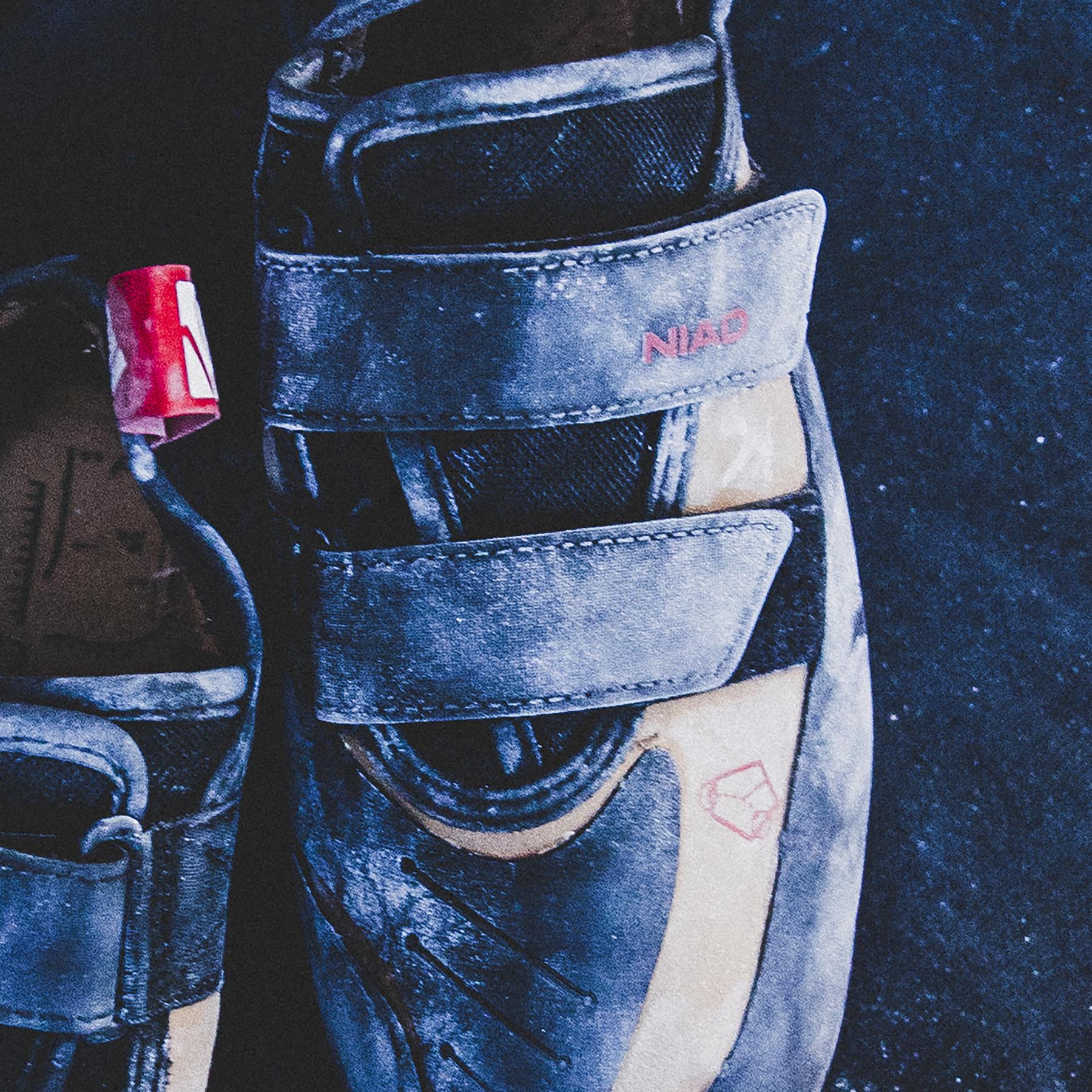 product/a/d/adidas_fw2849_18_footwear_photography_highlight_view_3_white_000.jpg