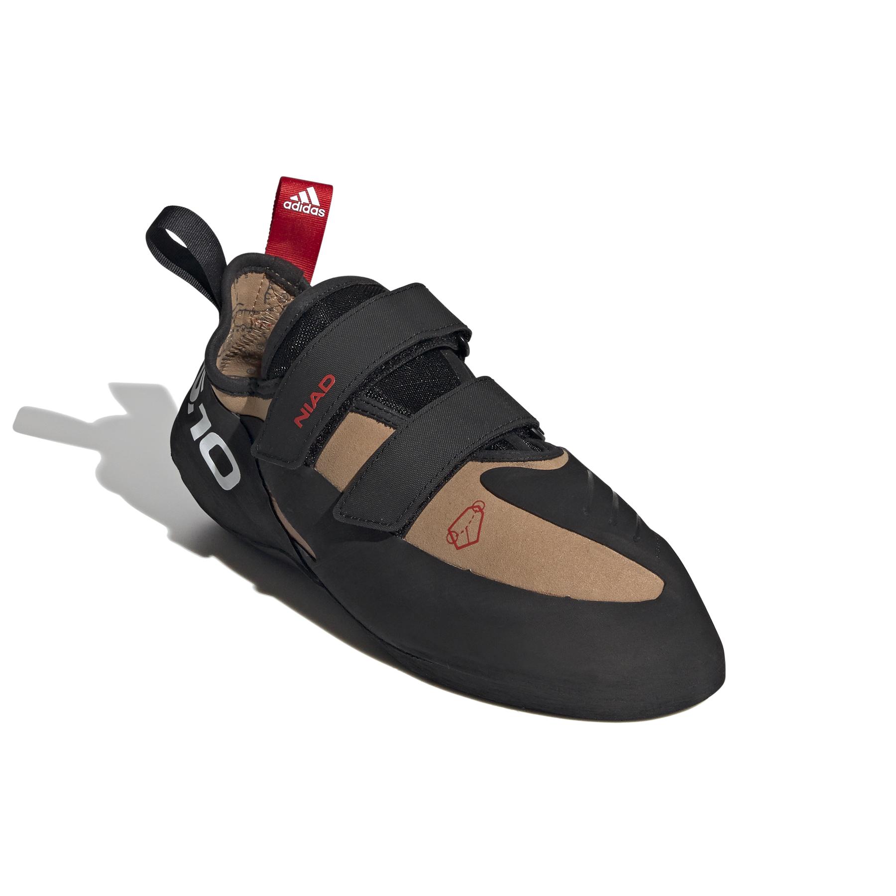 product/a/d/adidas_fw2849_6_footwear_photography_front_lateral_top_view_white_000.jpg