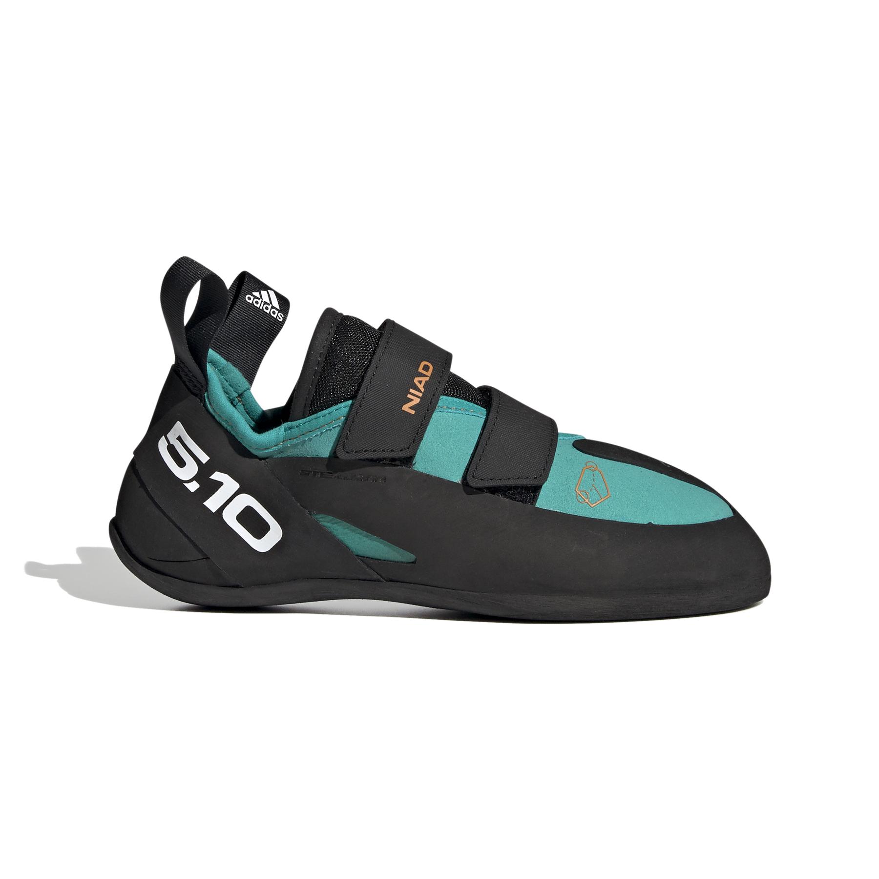 product/a/d/adidas_fw2856_1_footwear_photography_side_lateral_center_view_white_000.jpg
