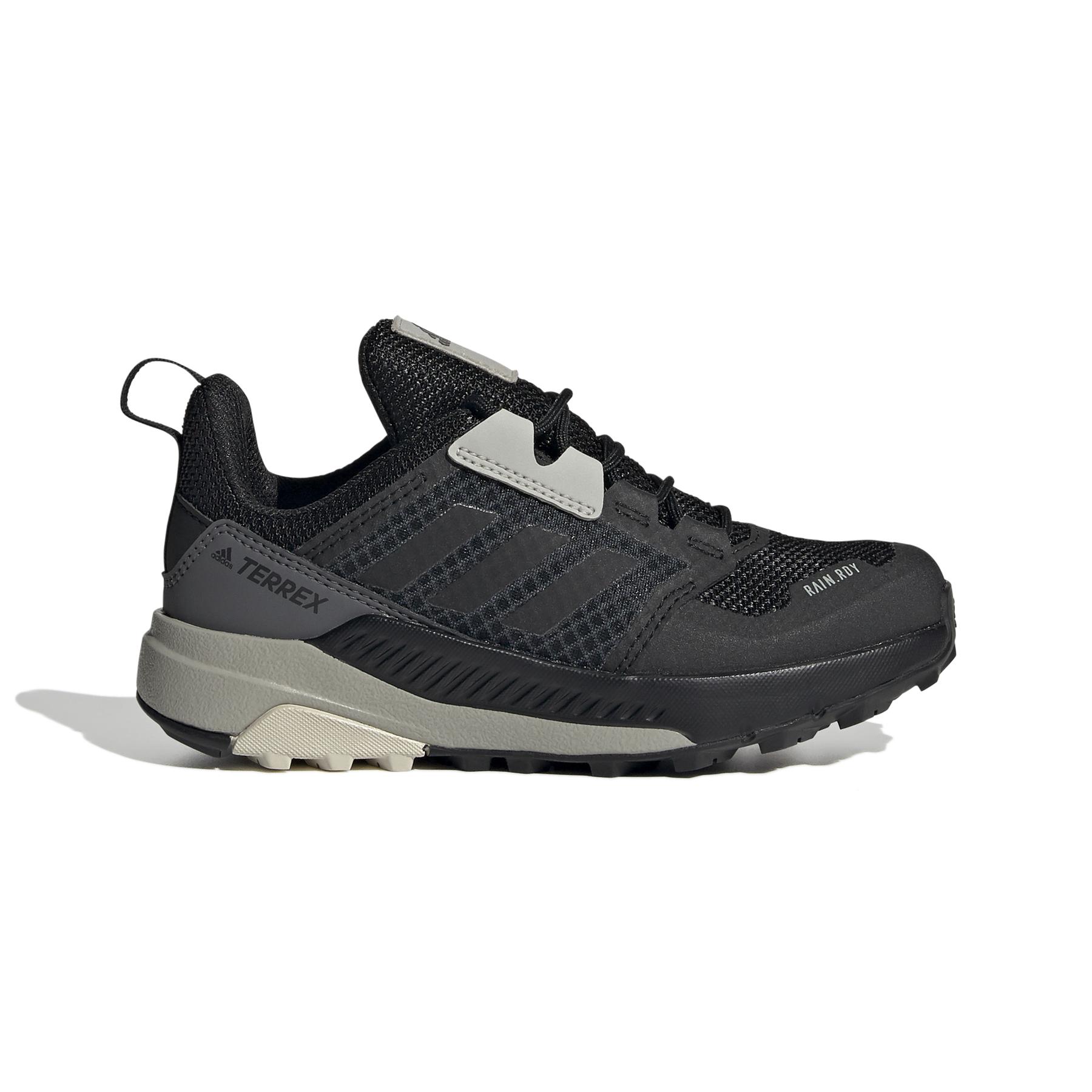 product/a/d/adidas_fw9327_1_footwear_photography_side_lateral_center_view_white_000.jpg