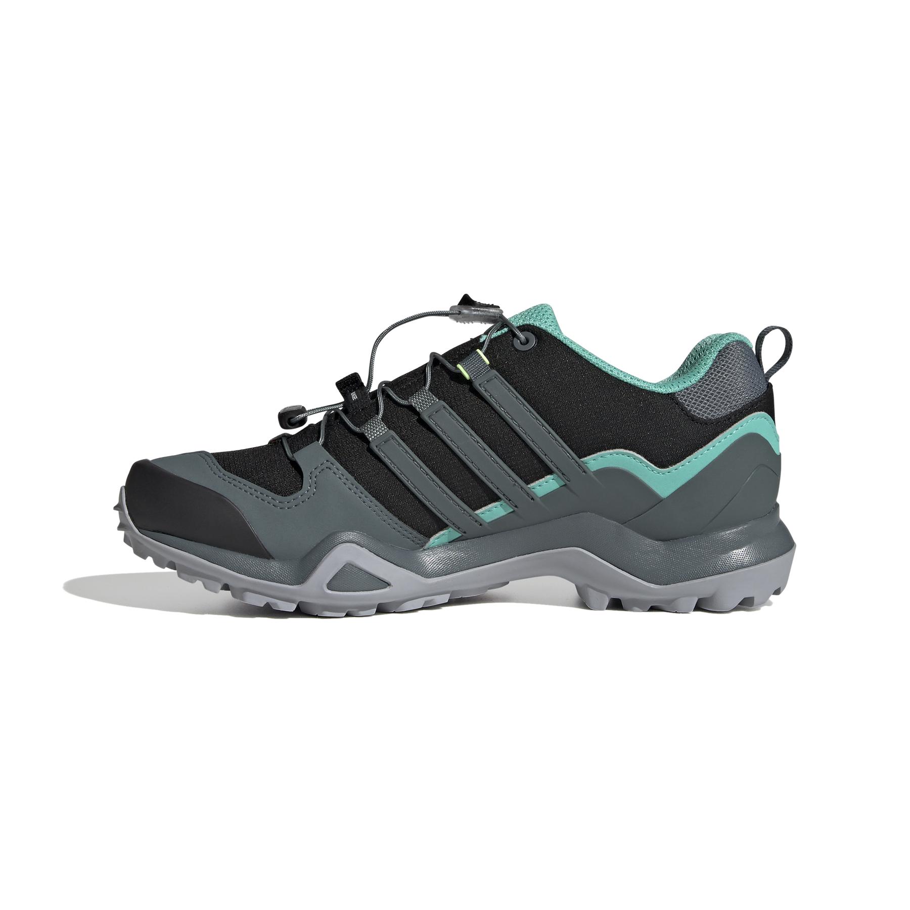 product/a/d/adidas_fx4681_5_footwear_photography_side_medial_center_view_white_000.jpg