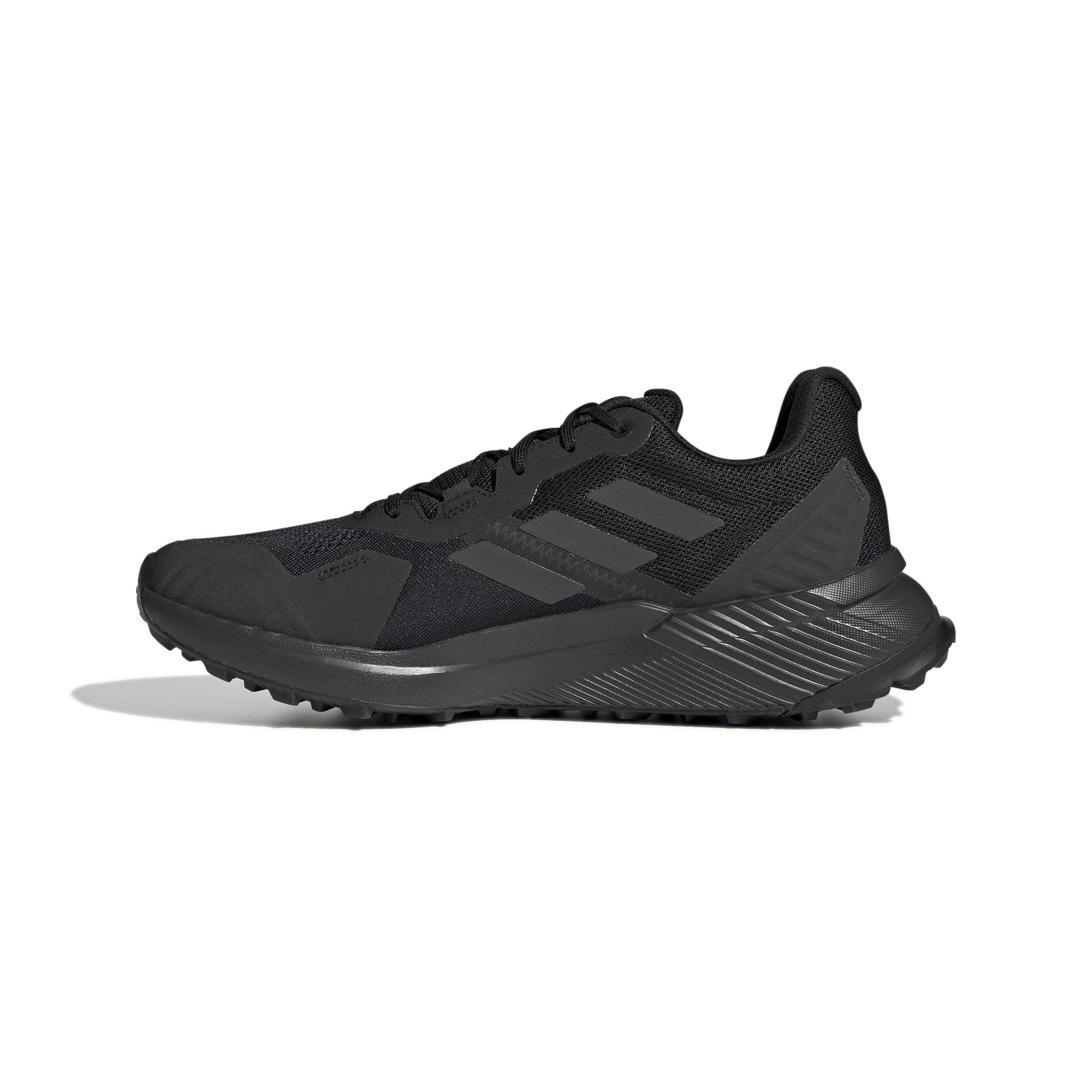 product/a/d/adidas_fy9215_5_footwear_photography_side_medial_center_view_white_000.jpg