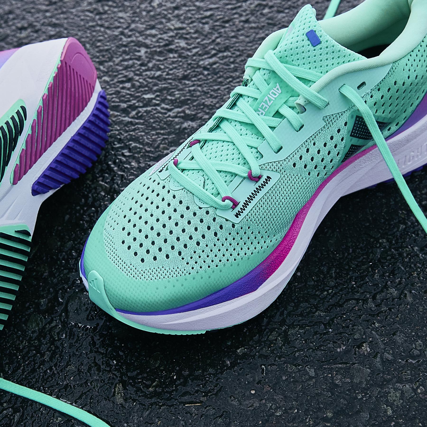 product/a/d/adidas_gv9090_22_footwear_photography_highlight_view_3_white_000.jpg