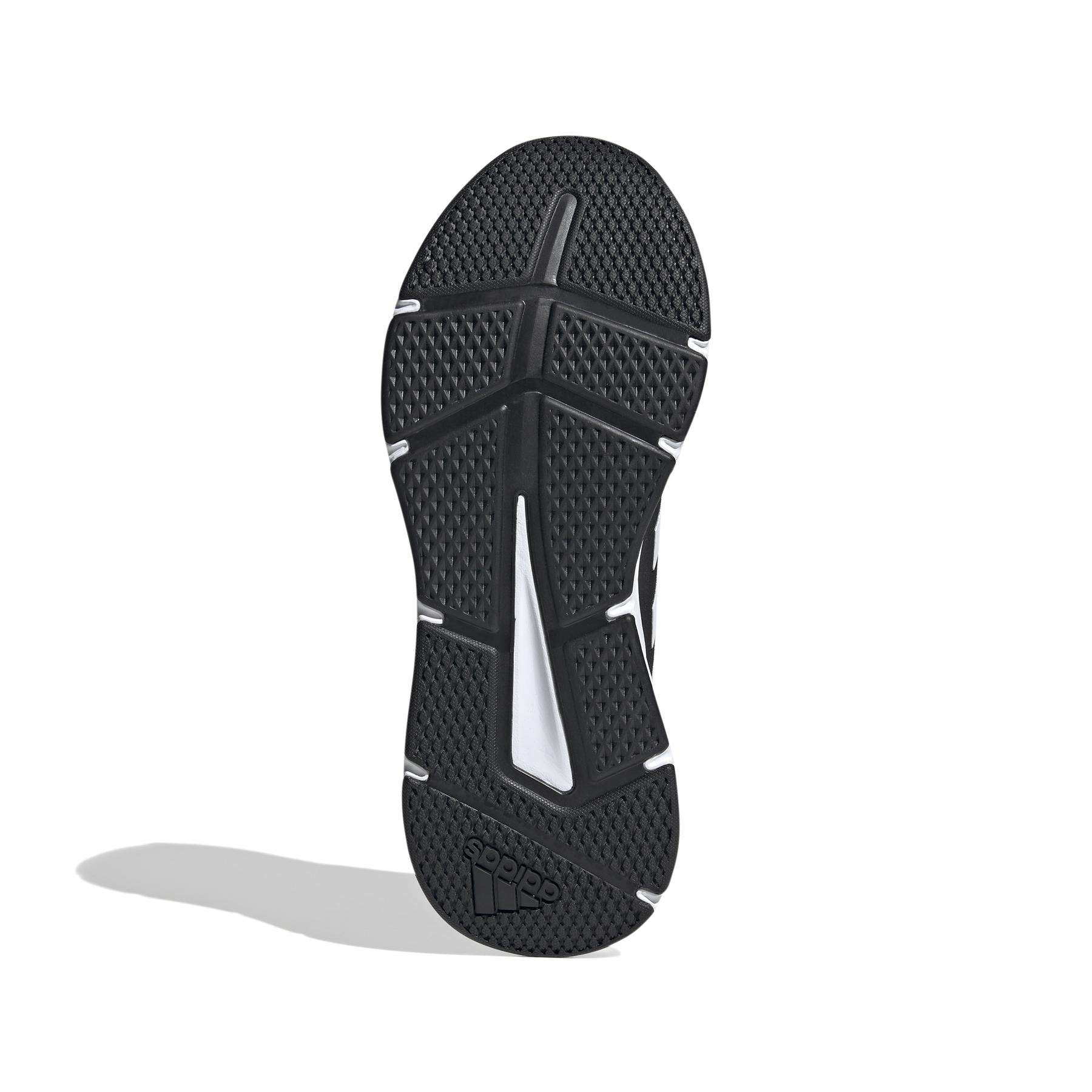 product/a/d/adidas_gw3848_4_footwear_photography_bottom_view_white_000.jpg