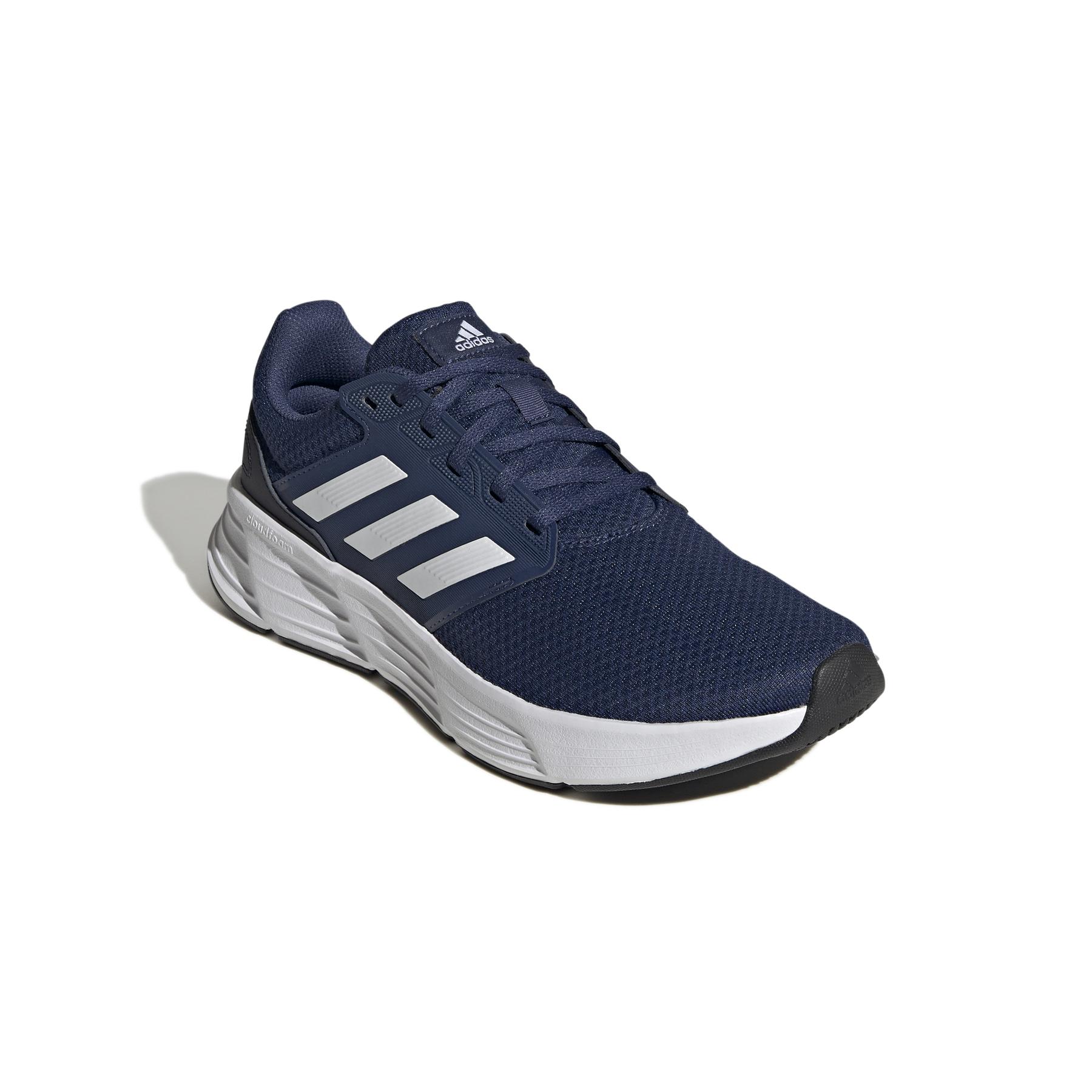 product/a/d/adidas_gw4139_6_footwear_photography_front_lateral_top_view_white_000.jpg