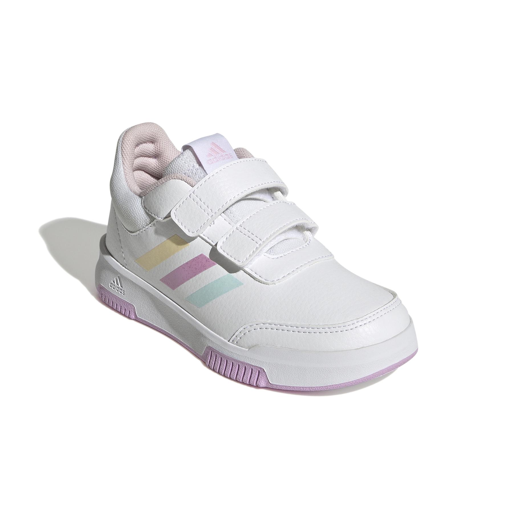 product/a/d/adidas_gw6453_6_footwear_photography_front_lateral_top_view_white_000.jpg