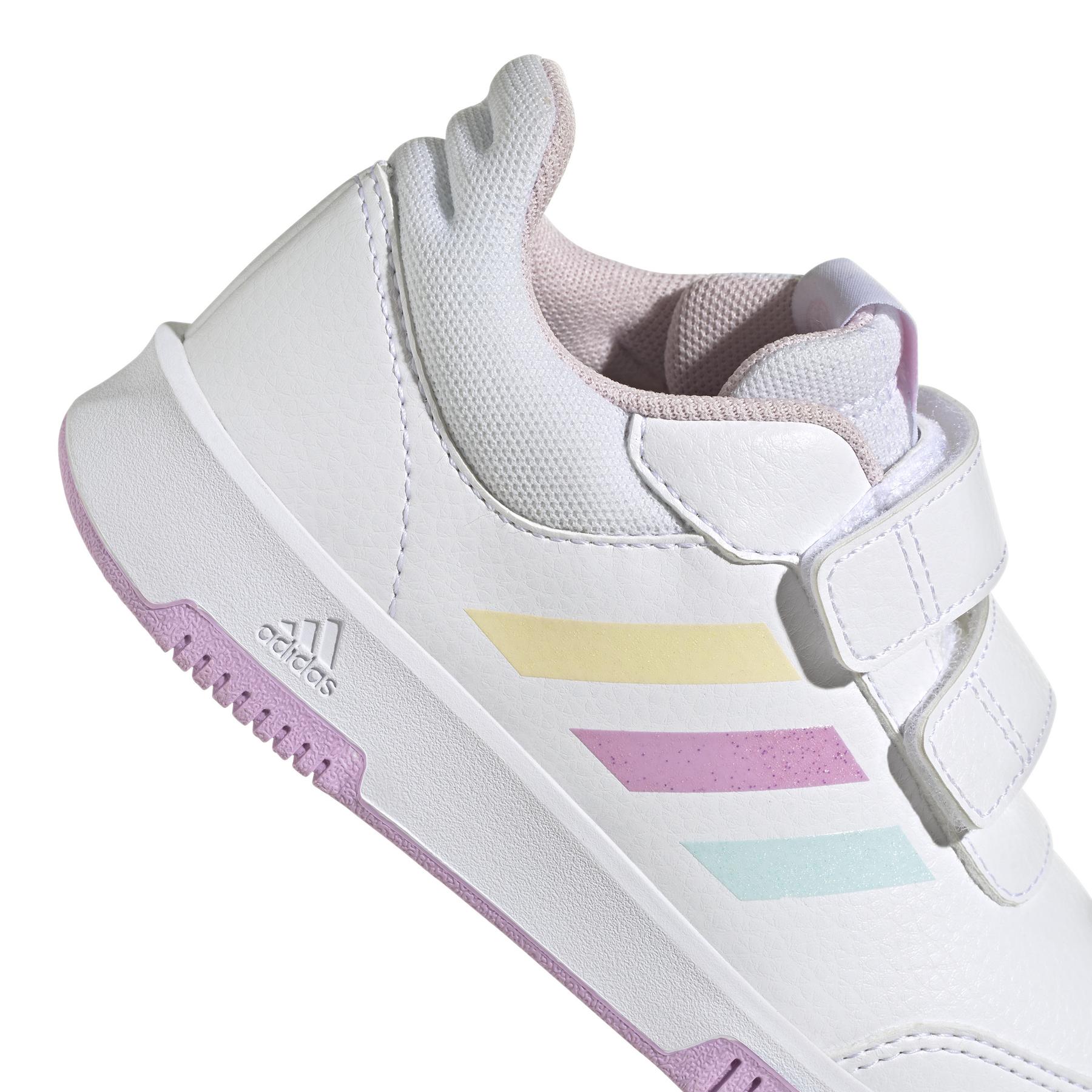 product/a/d/adidas_gw6453_9_footwear_photography_detail_view_2_white_000.jpg