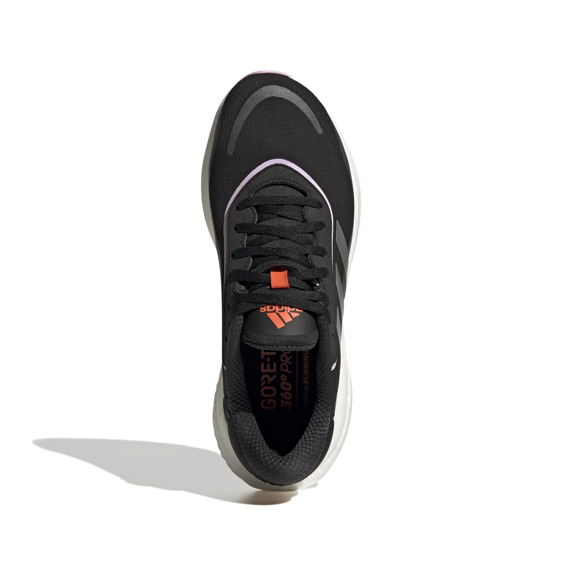 product/a/d/adidas_gy8319_3_footwear_photography_top_portrait_view_white_000.jpg