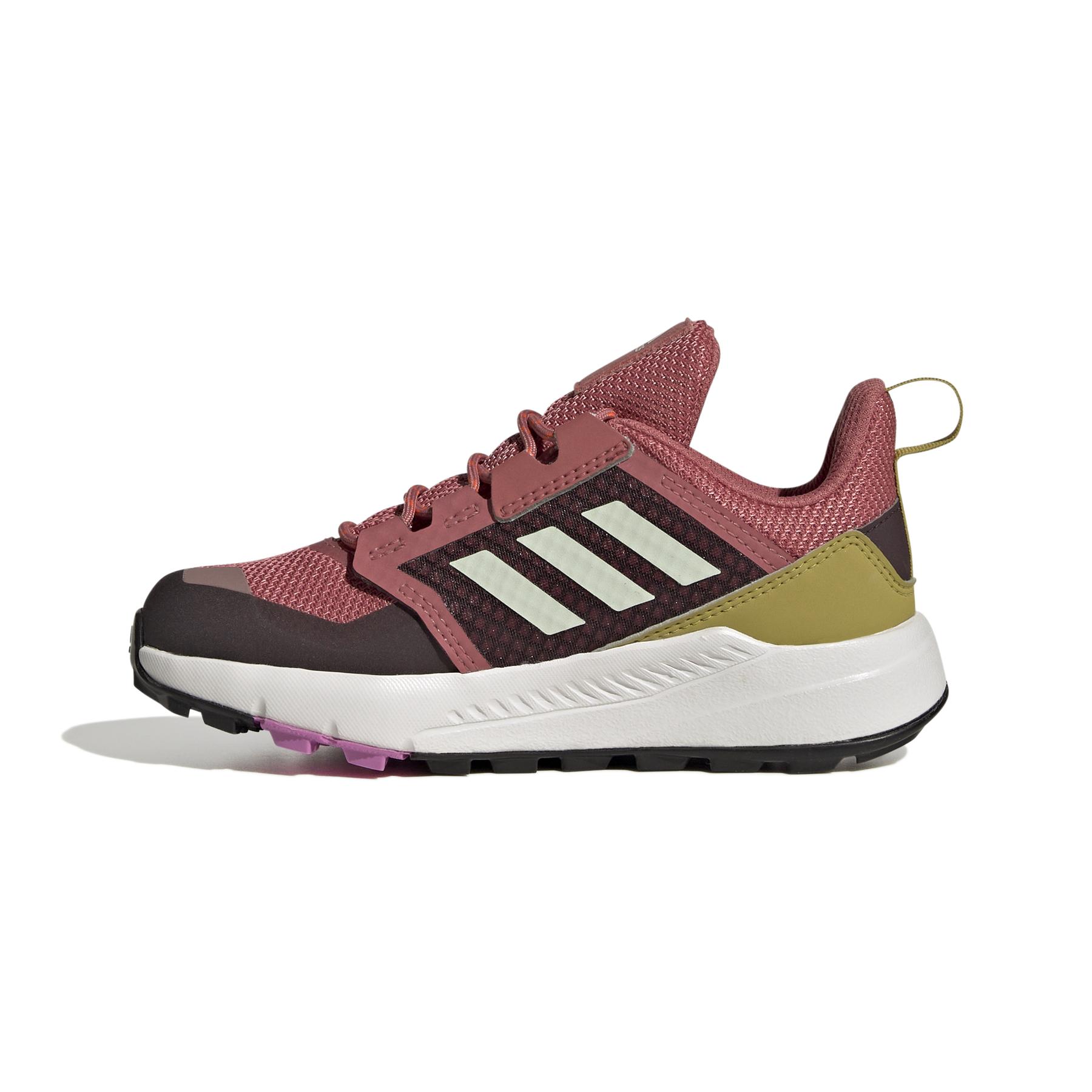 product/a/d/adidas_gz1166_5_footwear_photography_side_medial_center_view_white_000.jpg