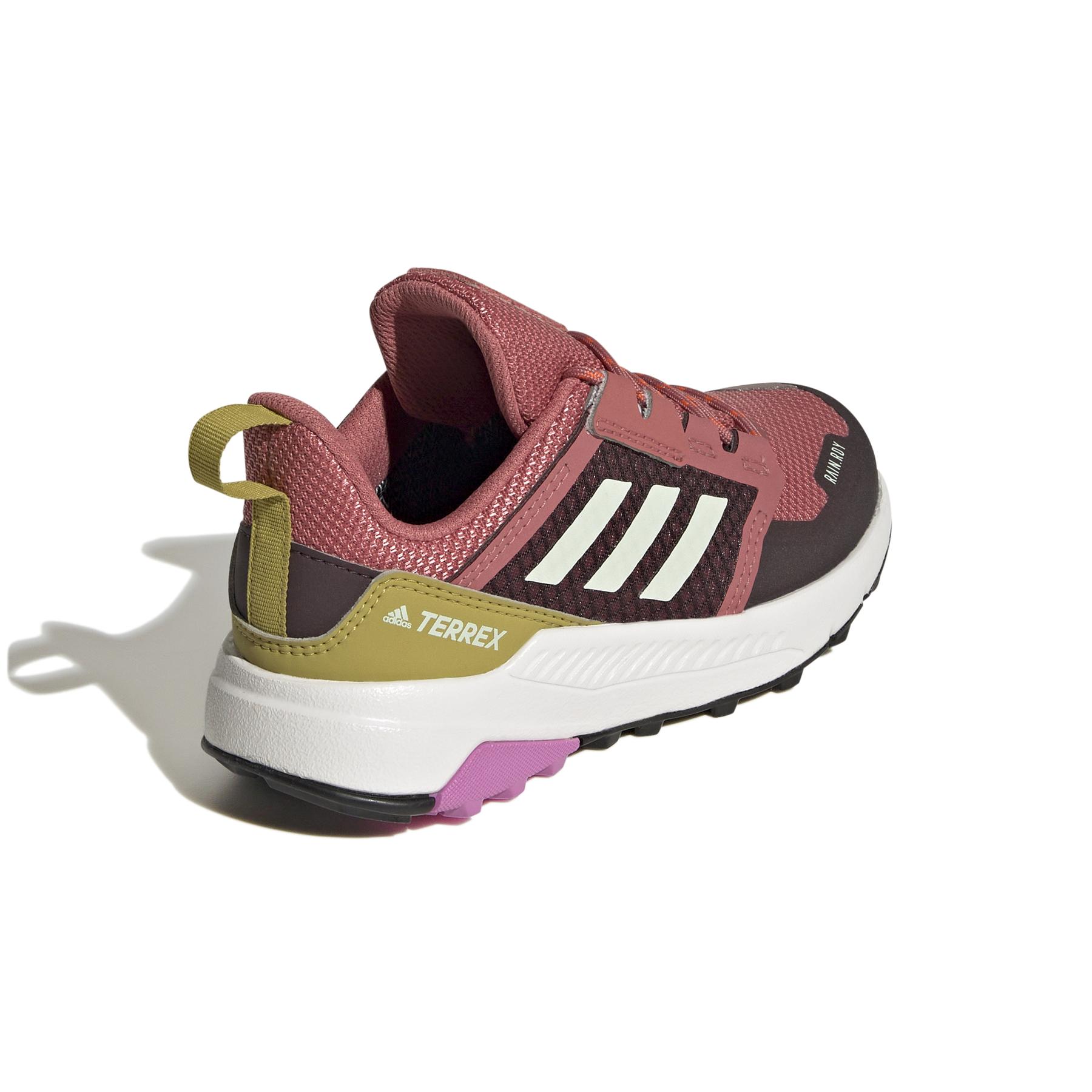 product/a/d/adidas_gz1166_7_footwear_photography_back_lateral_top_view_white_000.jpg
