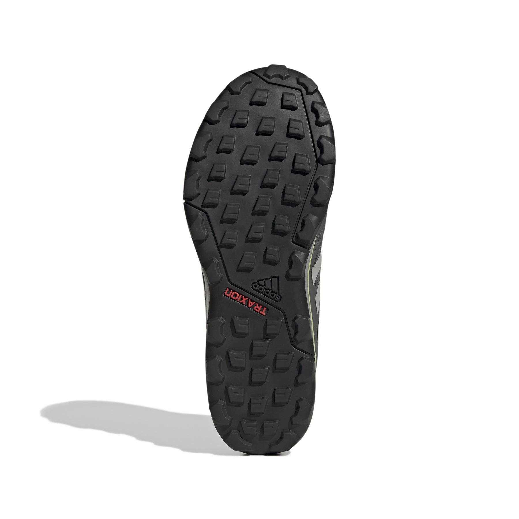 product/a/d/adidas_gz3961_4_footwear_photography_bottom_view_white_000.jpg