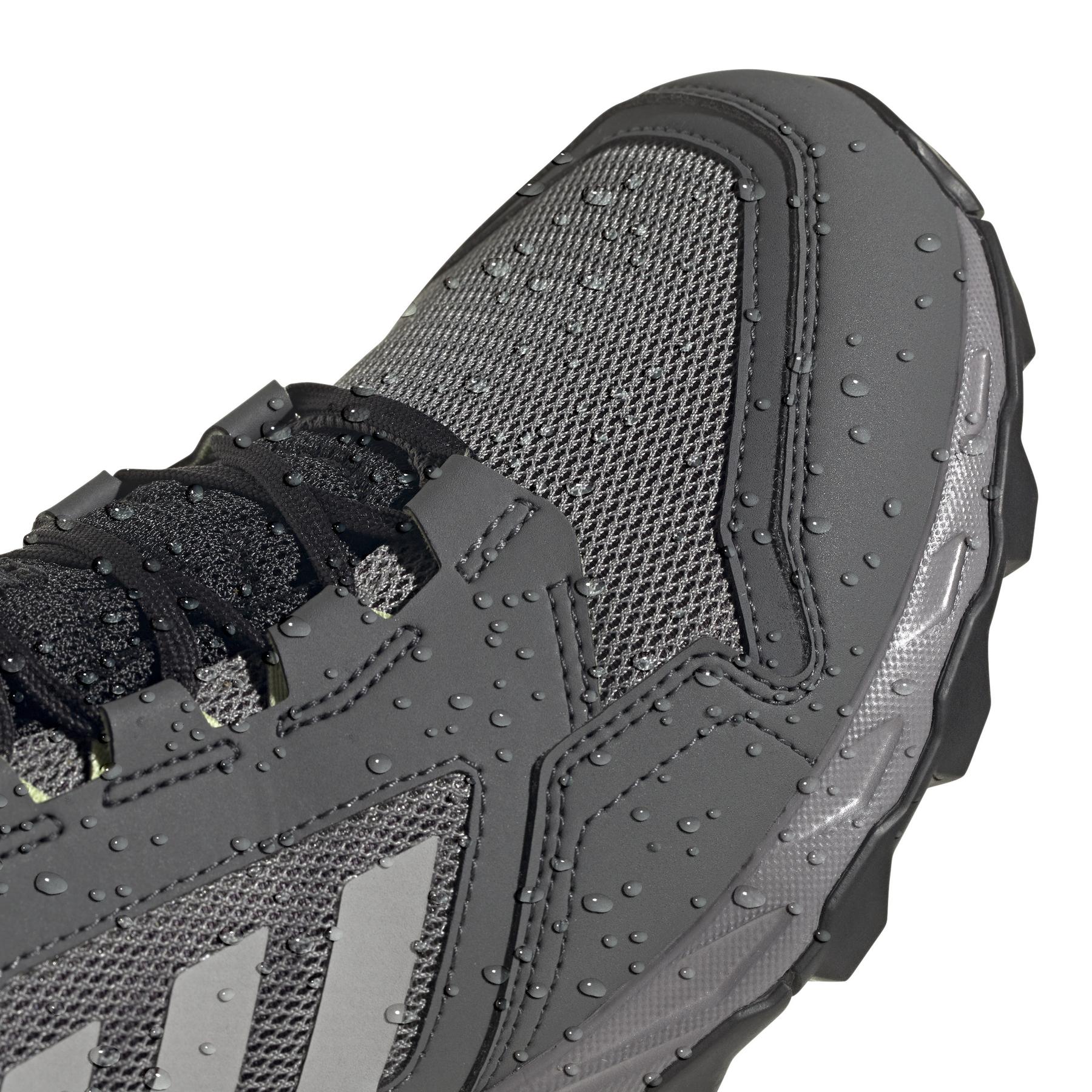 product/a/d/adidas_gz3961_9_footwear_photography_detail_view_2_white_000.jpg