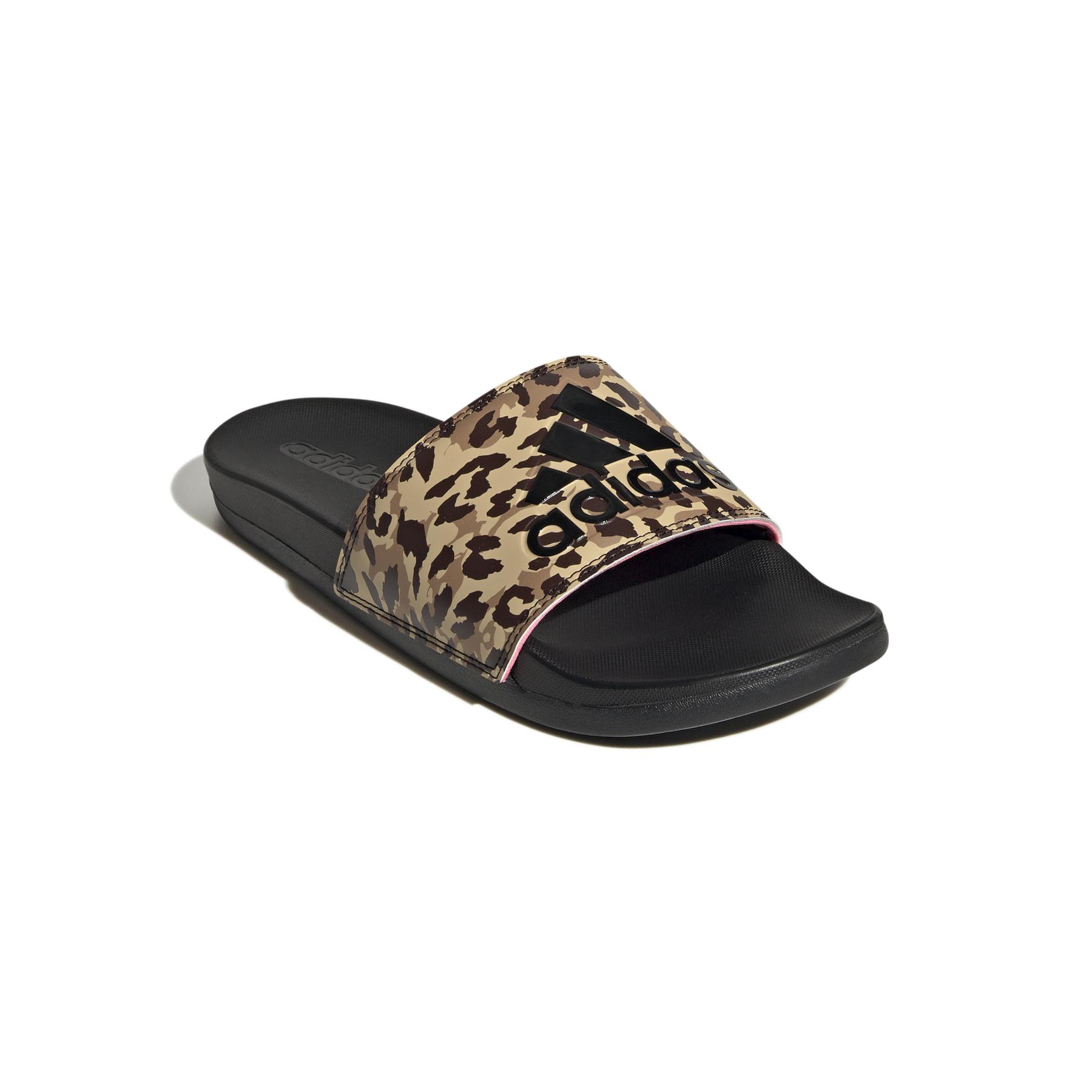 product/a/d/adidas_gz6412_6_footwear_photography_front_lateral_top_view_white_000.jpg