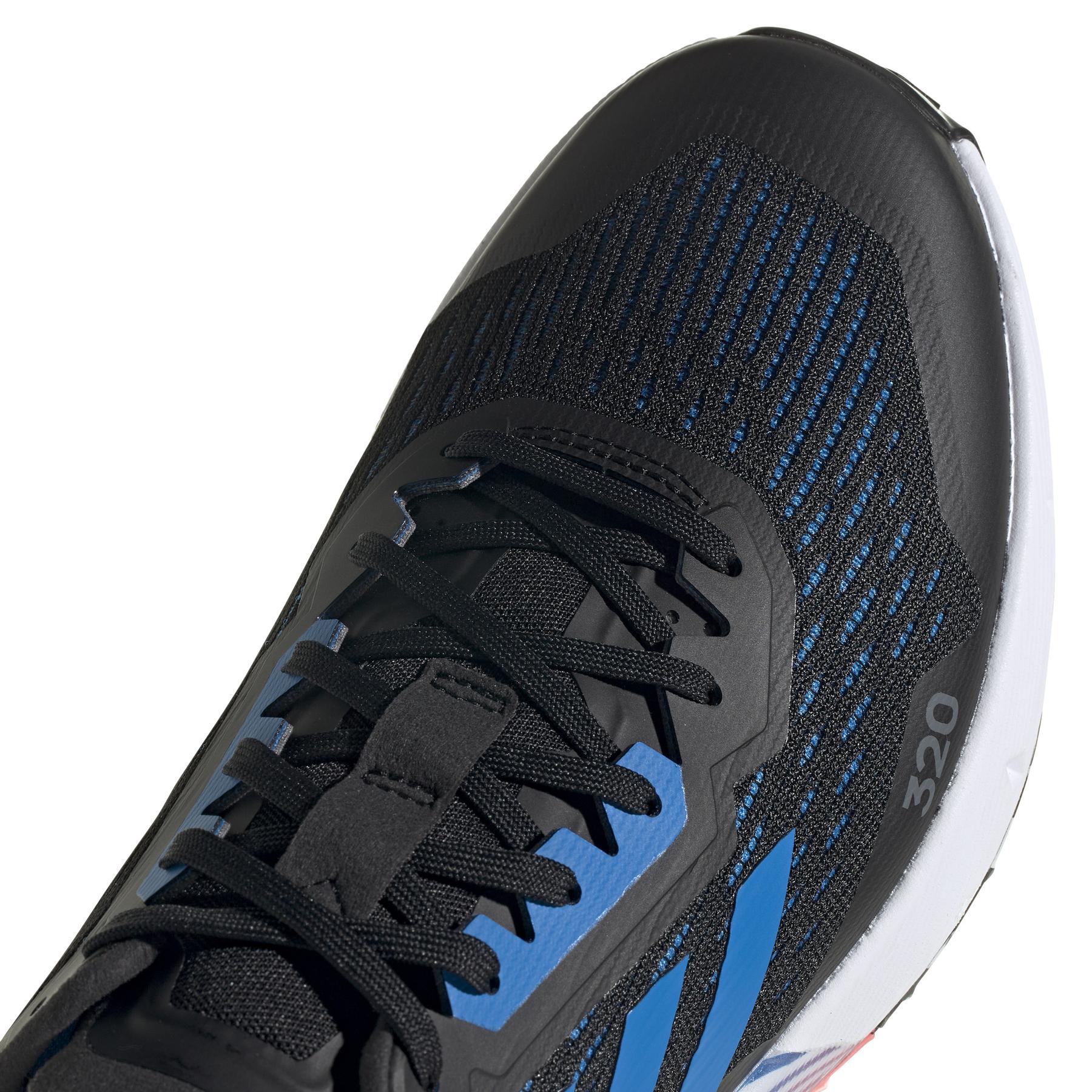 product/a/d/adidas_gz8888_9_footwear_photography_detail_view_2_white_000.jpg