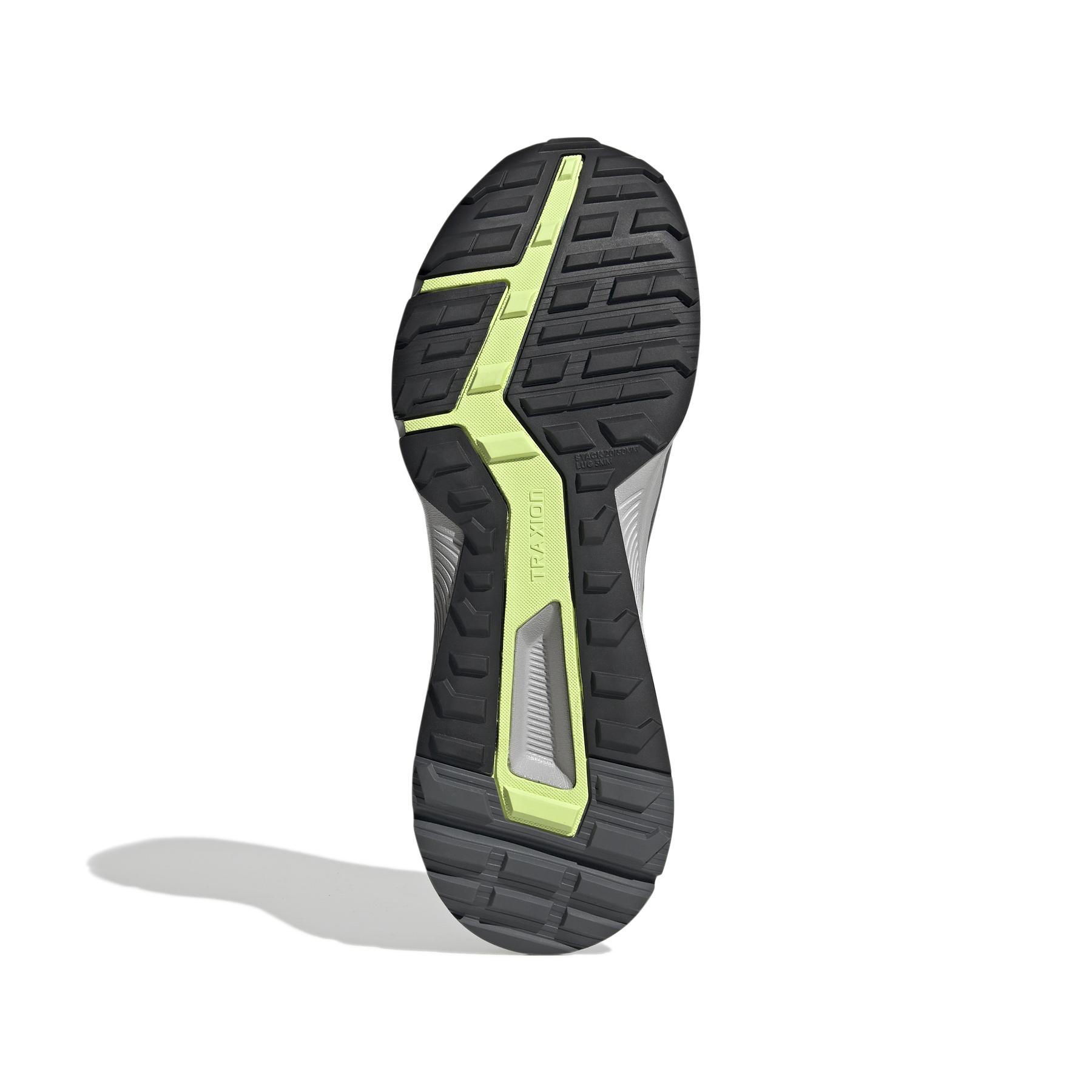 product/a/d/adidas_gz9034_4_footwear_photography_bottom_view_white_000.jpg
