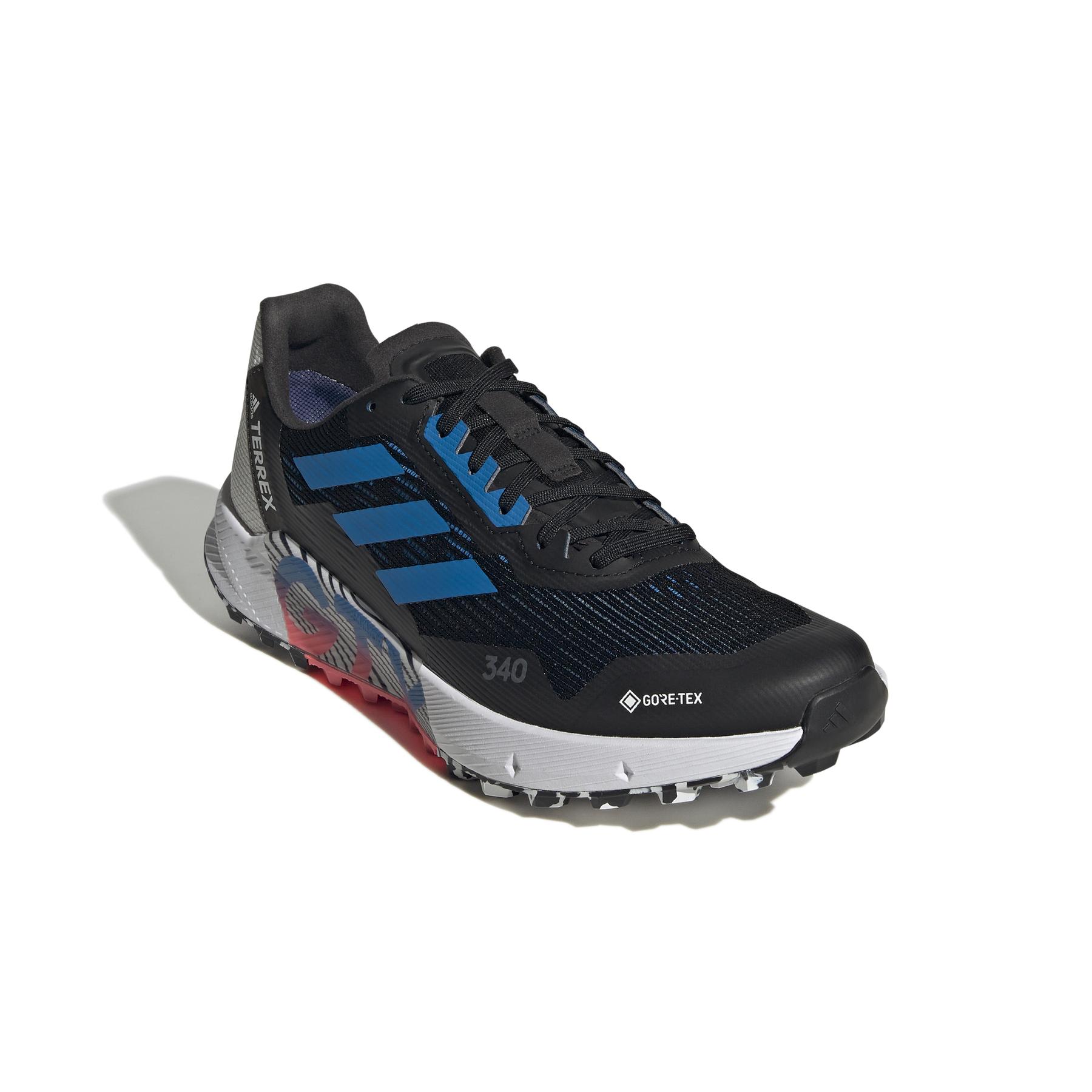 product/a/d/adidas_h03184_6_footwear_photography_front_lateral_top_view_white_000.jpg