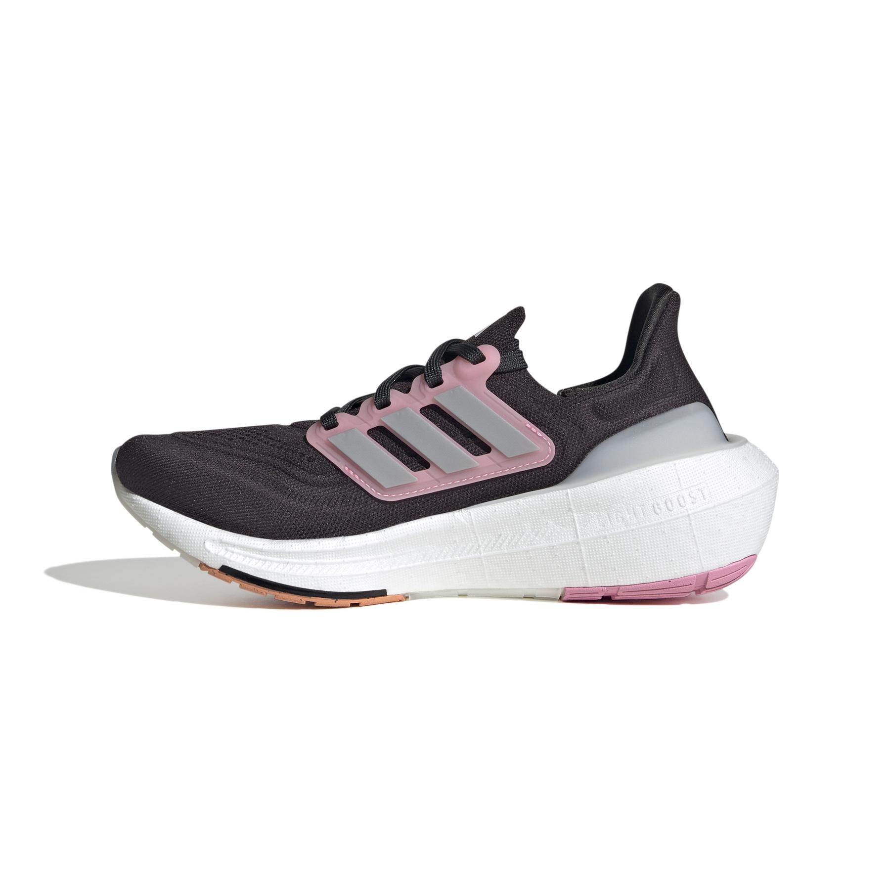 product/a/d/adidas_h06371_5_footwear_photography_side_medial_center_view_white_xo.jpg