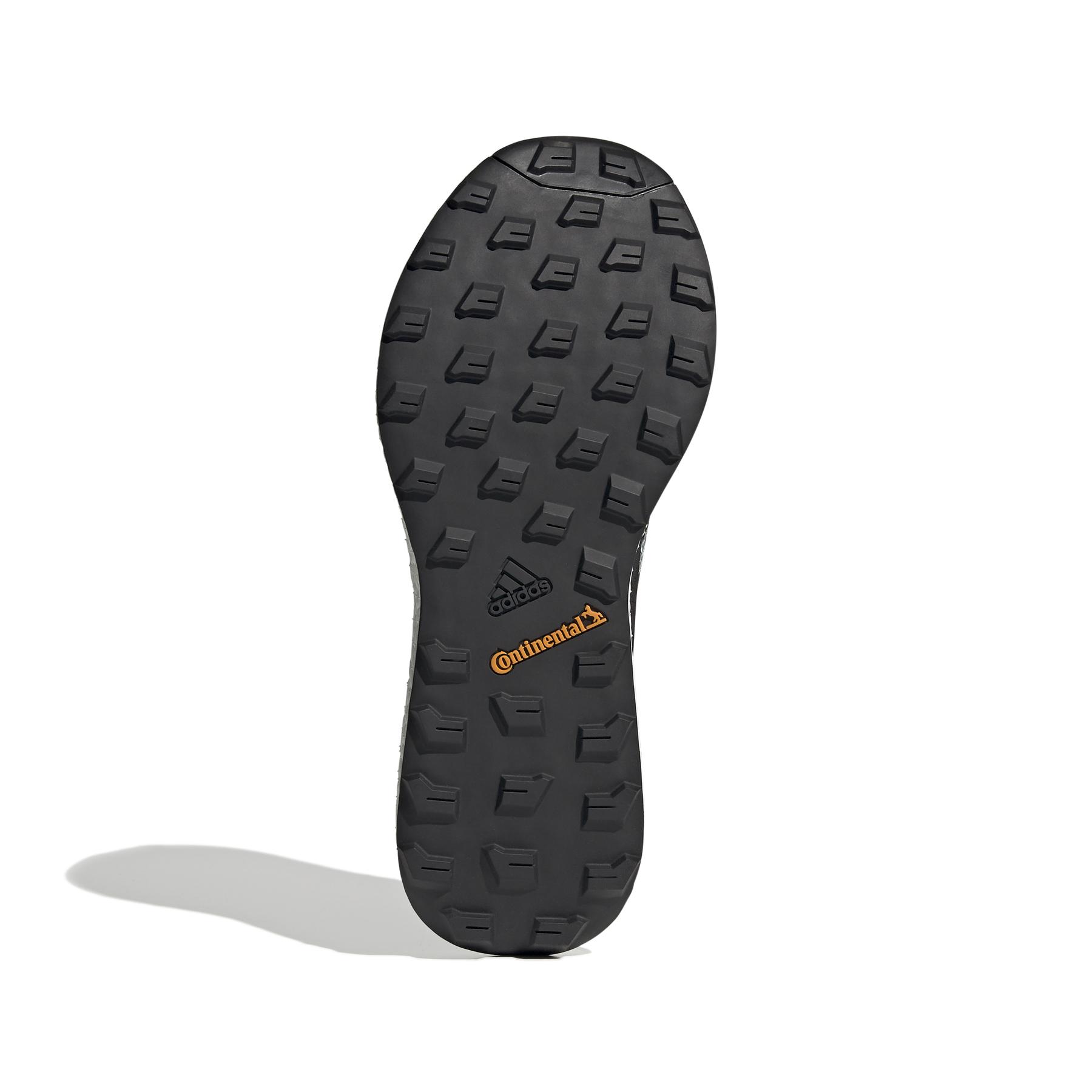 product/a/d/adidas_h69066_4_footwear_photography_bottom_view_white_000.jpg