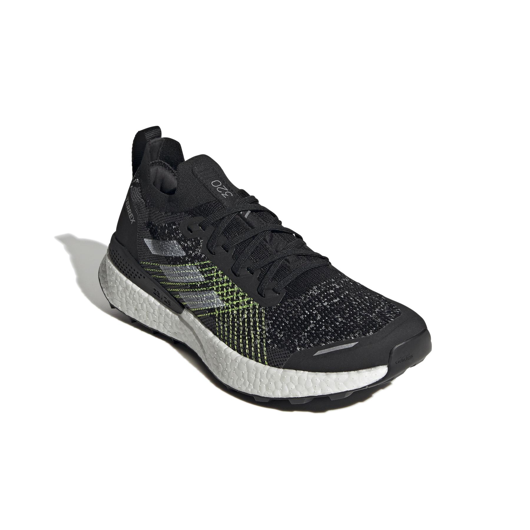 product/a/d/adidas_h69066_6_footwear_photography_front_lateral_top_view_white_000.jpg