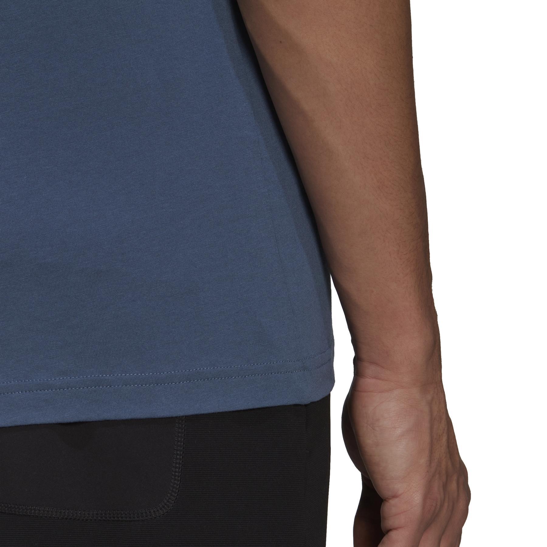 product/a/d/adidas_hf3282_8_apparel_on_model_detail_view_2_white.jpg