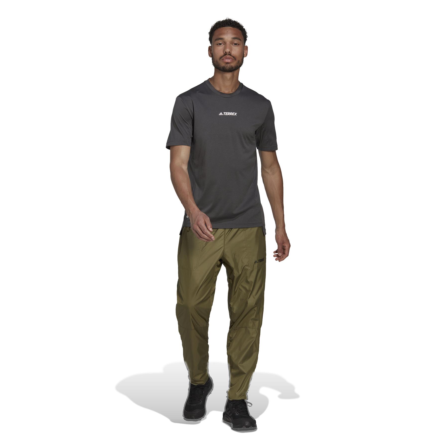 product/a/d/adidas_hi1605_6_apparel_on_model_standard_outfit_view_white.jpg