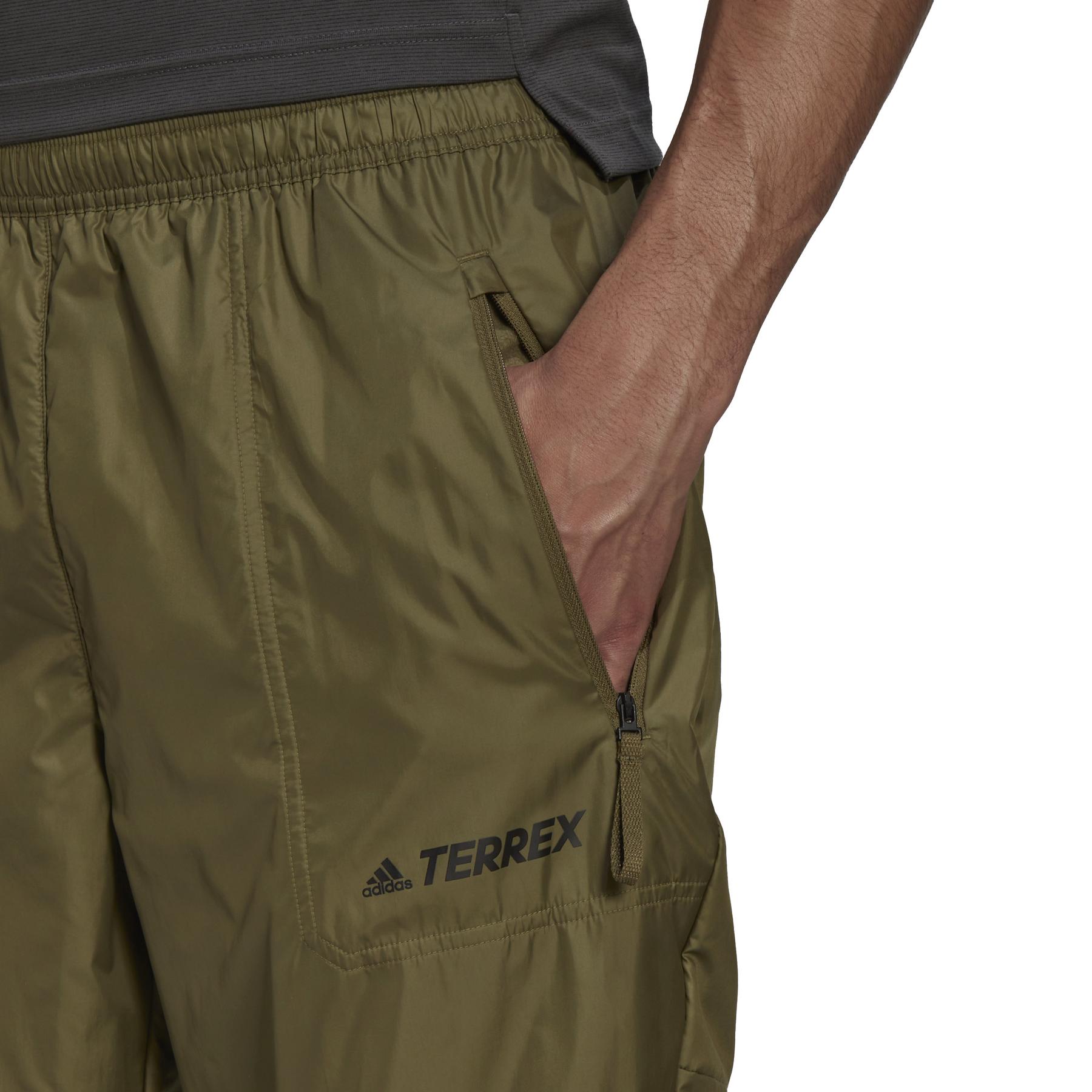 product/a/d/adidas_hi1605_7_apparel_on_model_detail_view_1_white.jpg