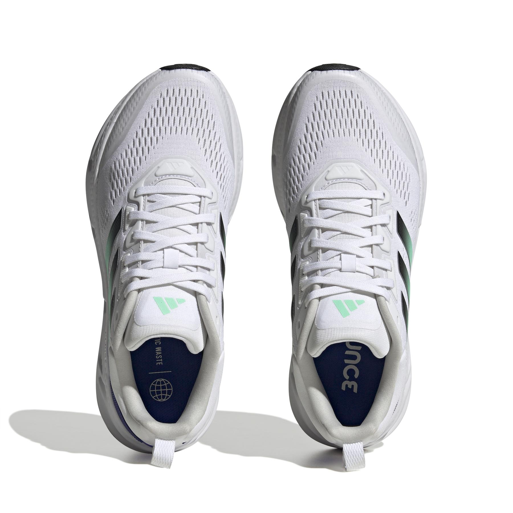 product/a/d/adidas_hp2437_3_footwear_photography_top_portrait_view_white_000.jpg