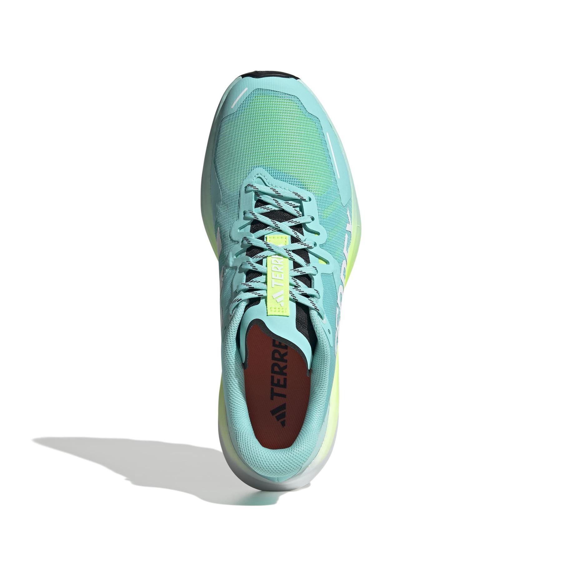 product/a/d/adidas_hp3686_3_footwear_photography_top_portrait_view_white-nw091625.jpg