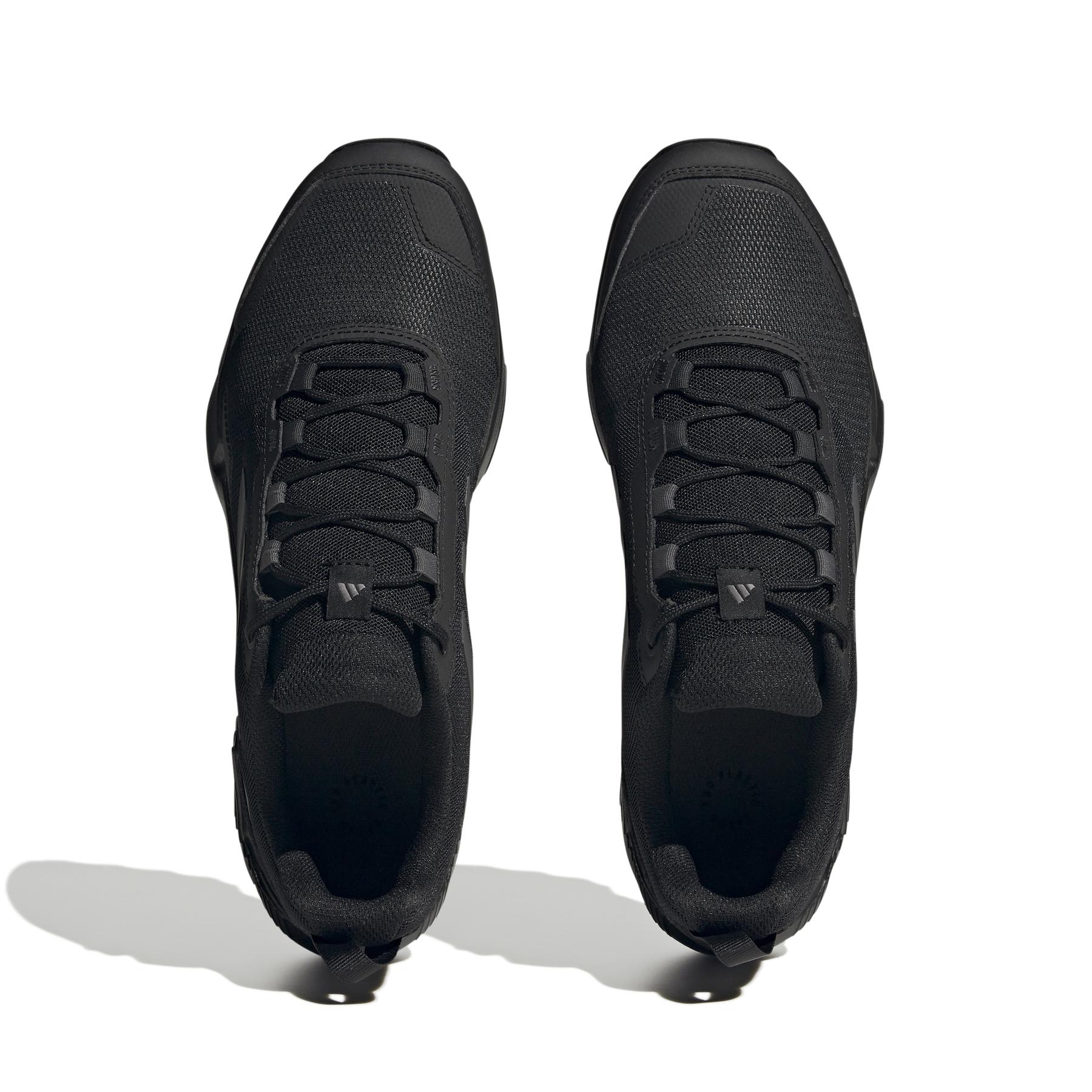 product/a/d/adidas_hp8606_3_footwear_photography_top_portrait_view_white_000.jpg