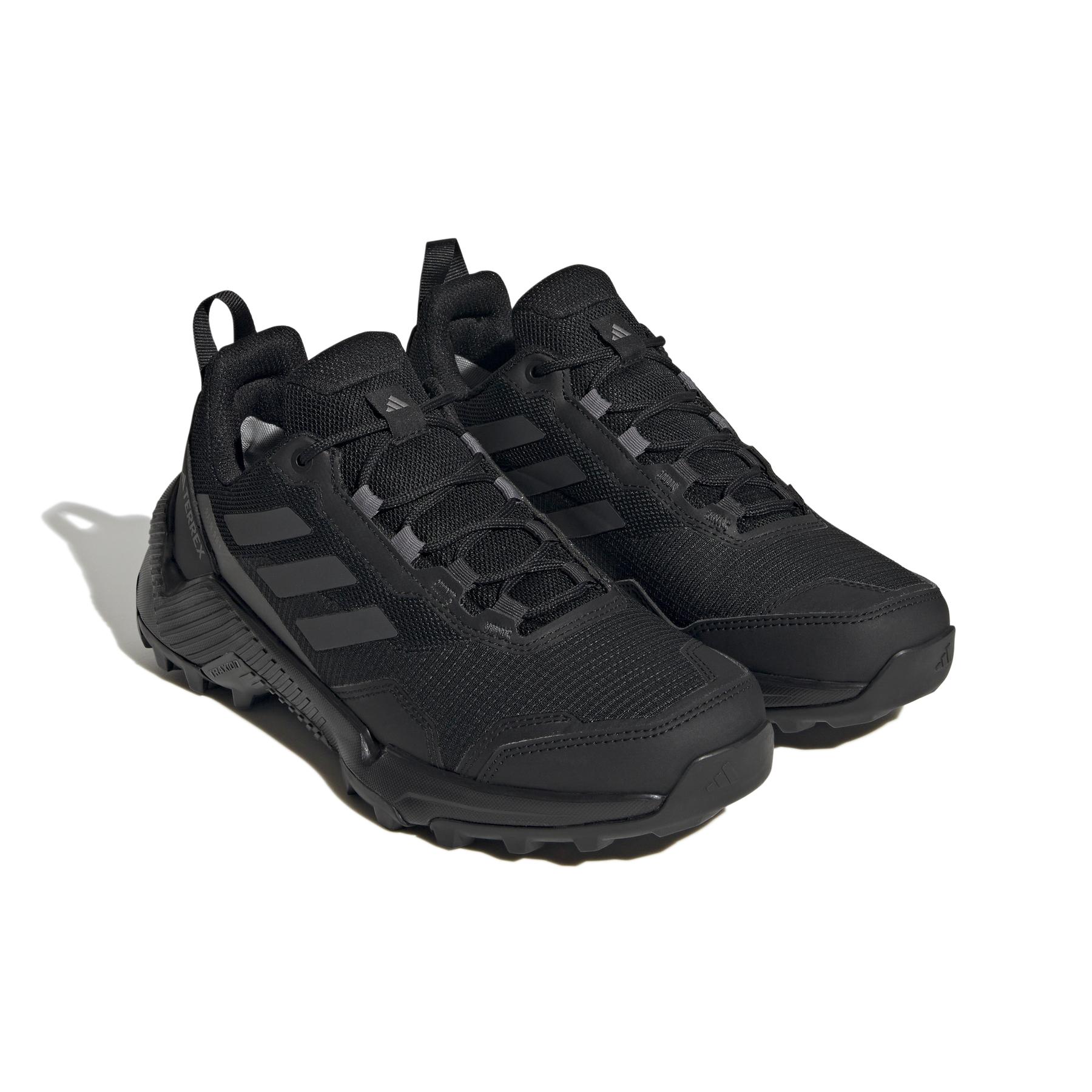 product/a/d/adidas_hq0931_6_footwear_photography_front_lateral_top_view_white.jpg