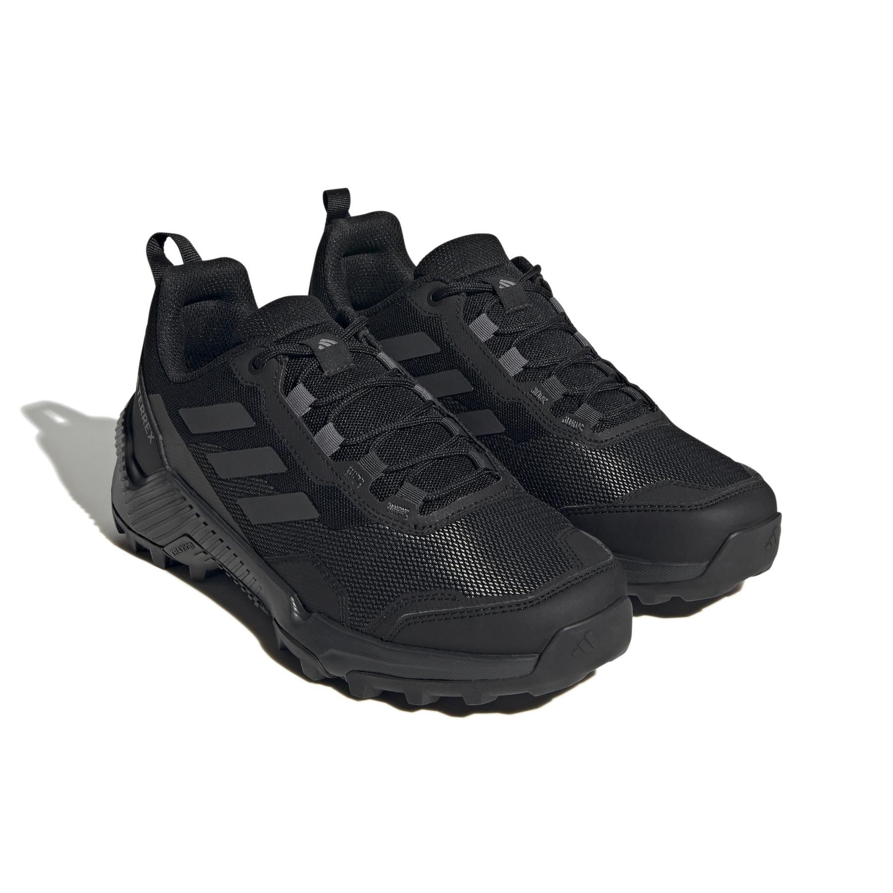 product/a/d/adidas_hq0935_6_footwear_photography_front_lateral_top_view_white_000.jpg