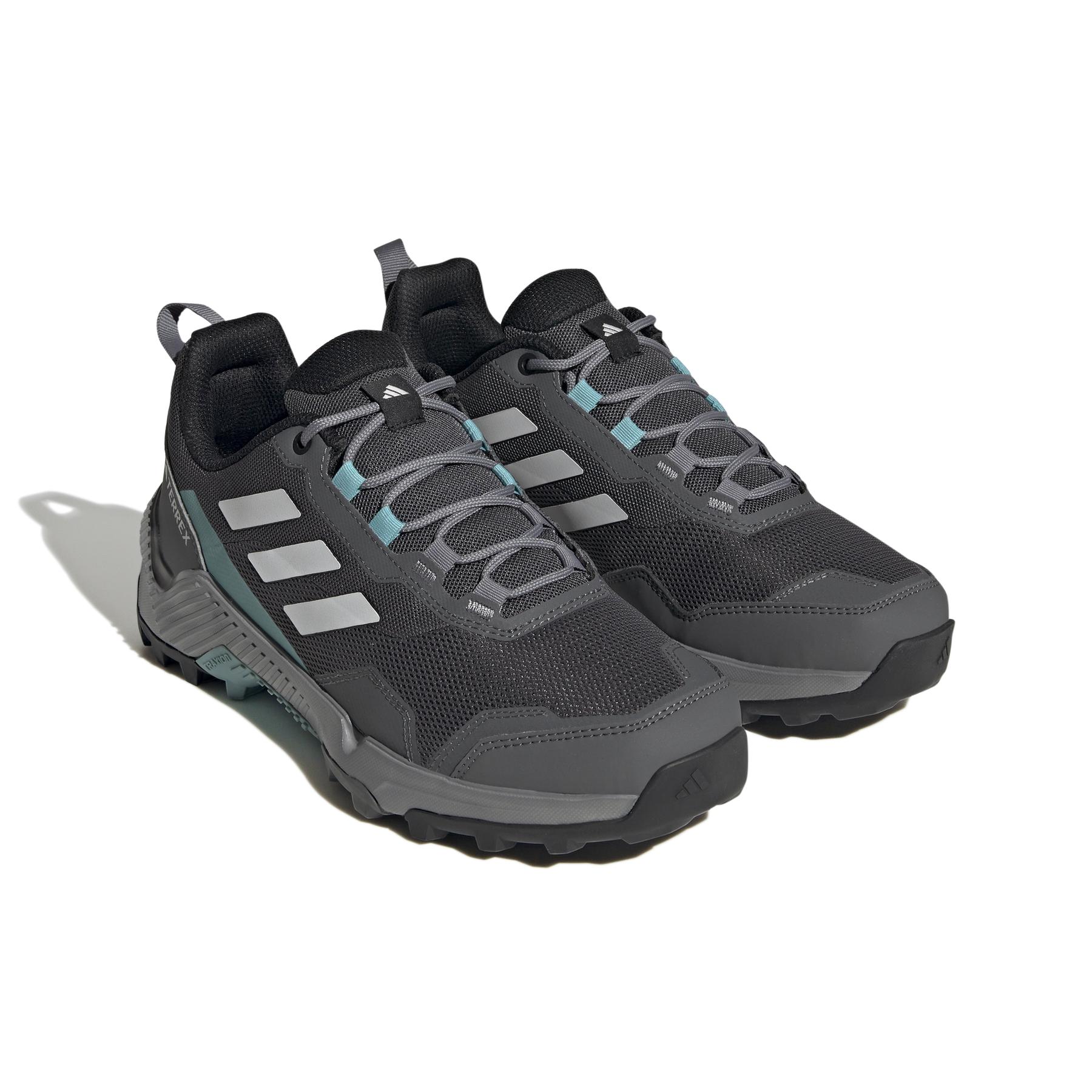 product/a/d/adidas_hq0936_6_footwear_photography_front_lateral_top_view_white_000.jpg