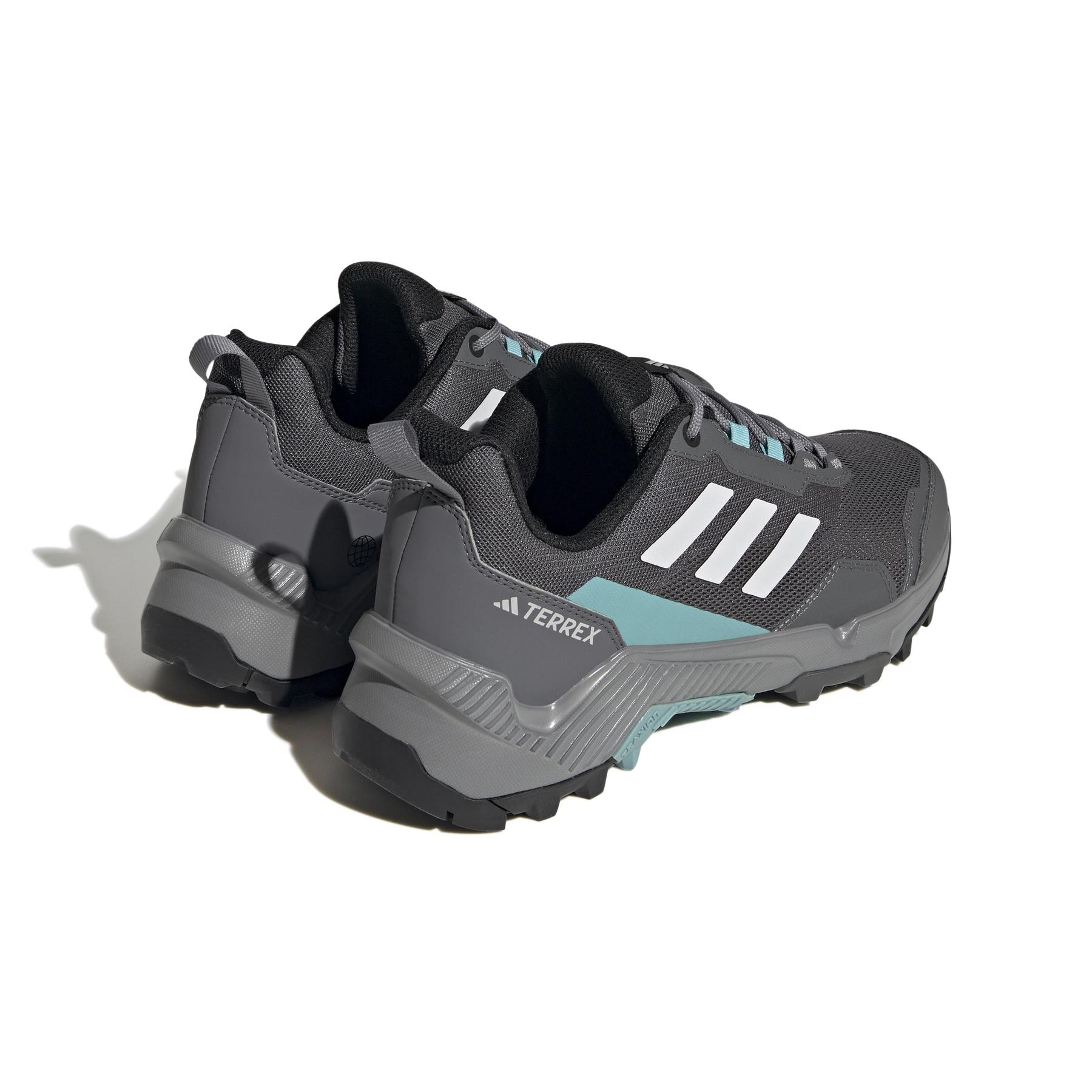 product/a/d/adidas_hq0936_7_footwear_photography_back_lateral_top_view_white_000.jpg