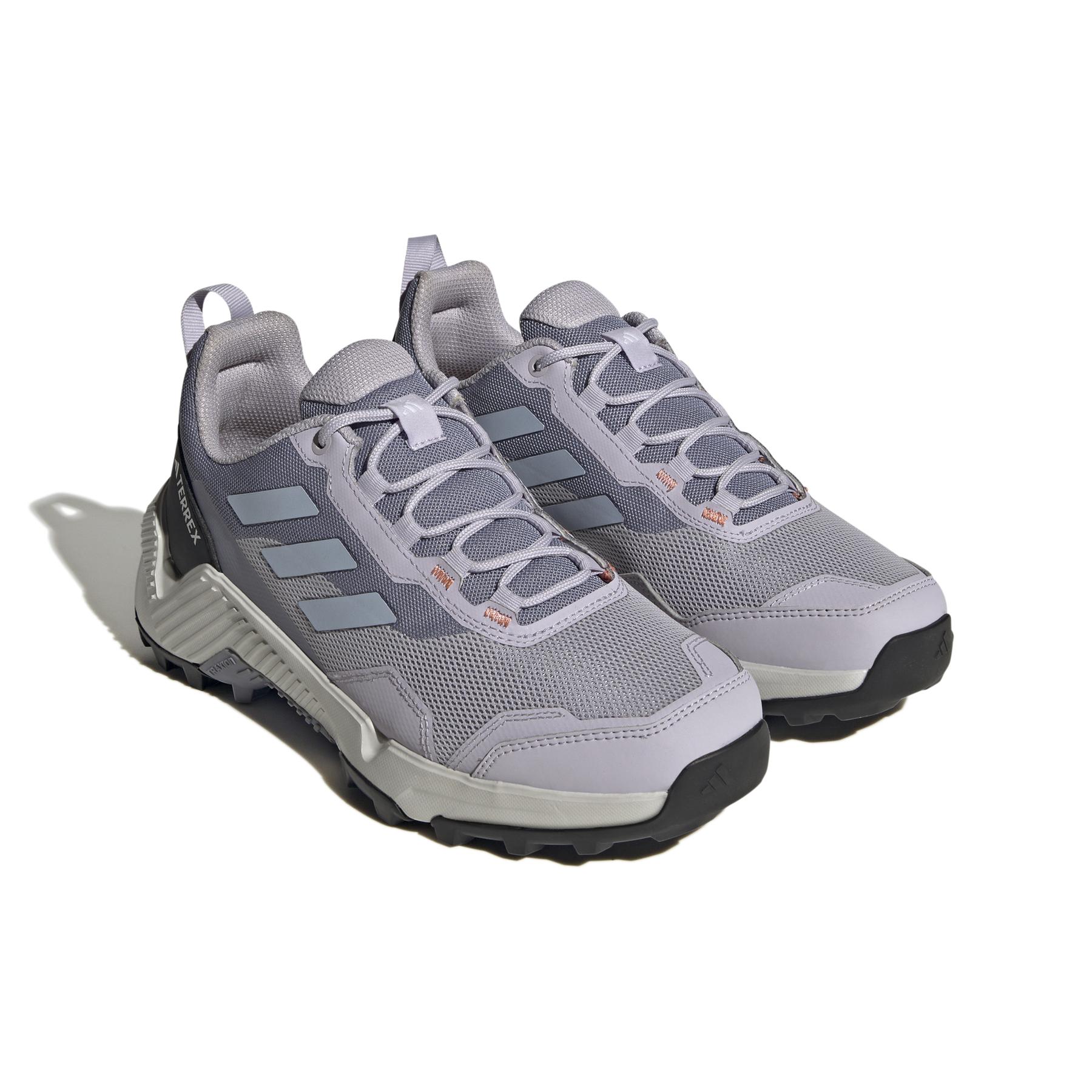 product/a/d/adidas_hq0937_6_footwear_photography_front_lateral_top_view_white_000.jpg