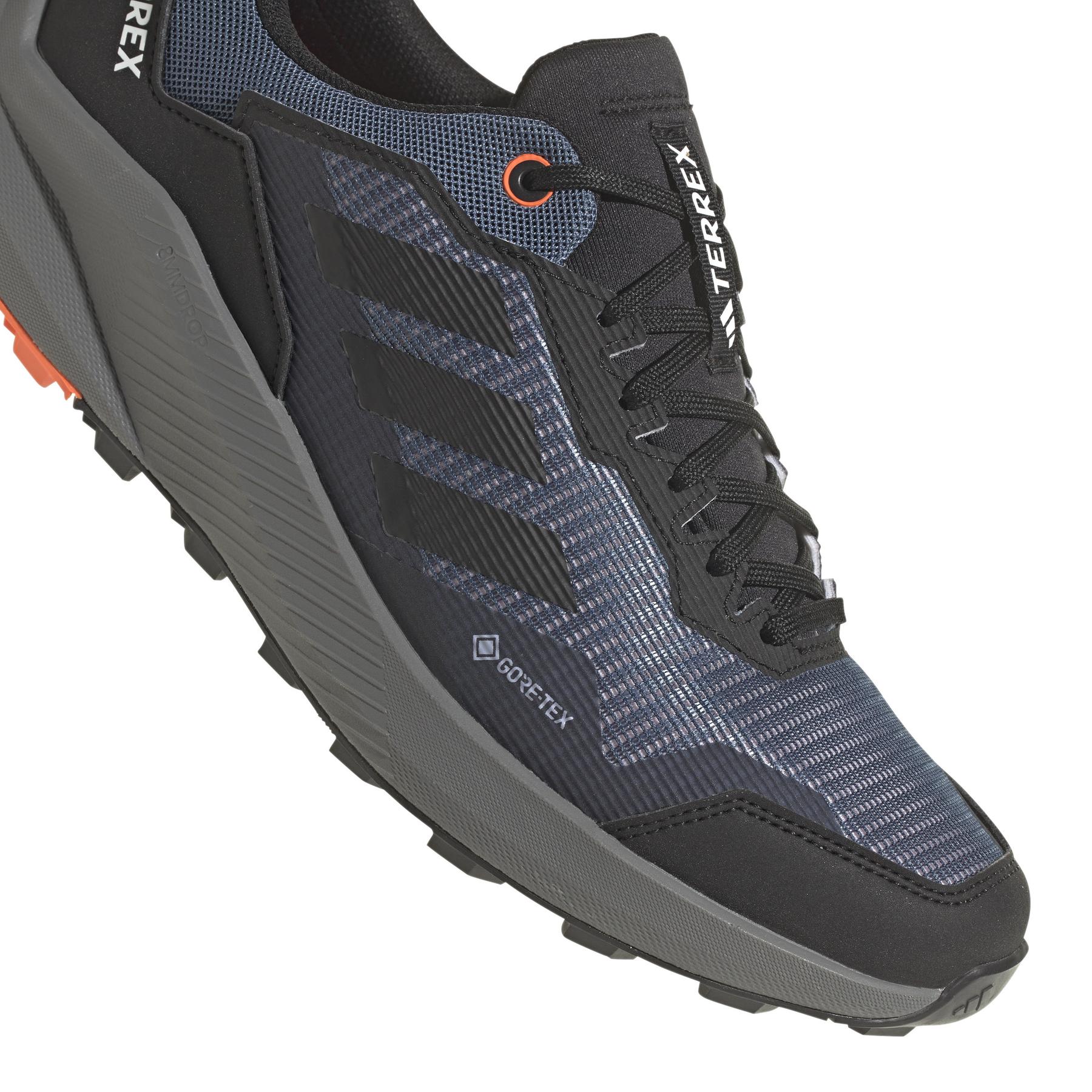product/a/d/adidas_hq1234_9_footwear_photography_detail_view_2_white.jpg