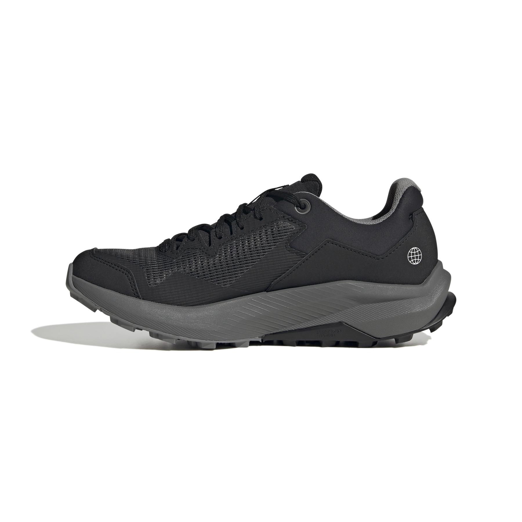 product/a/d/adidas_hq1238_5_footwear_photography_side_medial_center_view_white_000.jpg