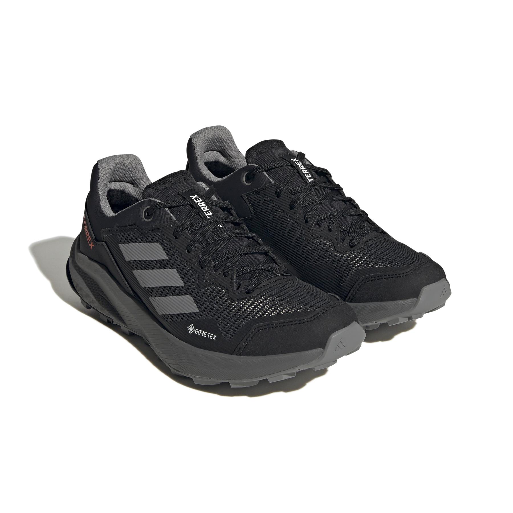 product/a/d/adidas_hq1238_6_footwear_photography_front_lateral_top_view_white_000.jpg