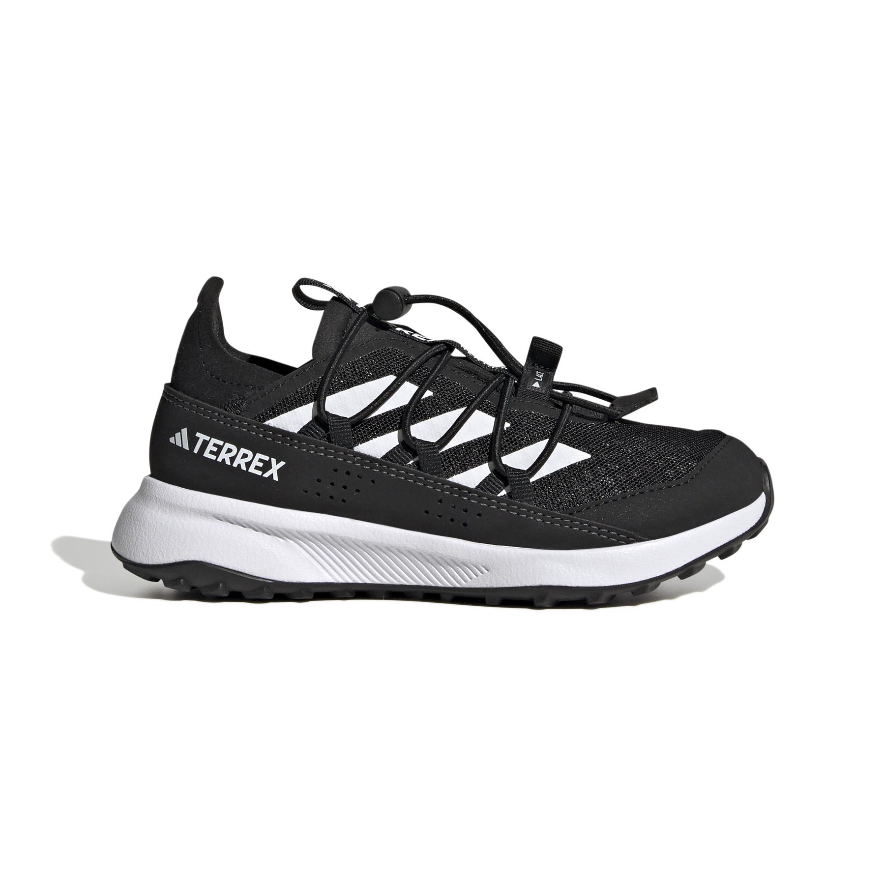 product/a/d/adidas_hq5826_1_footwear_photography_side_lateral_center_view_white_000.jpg