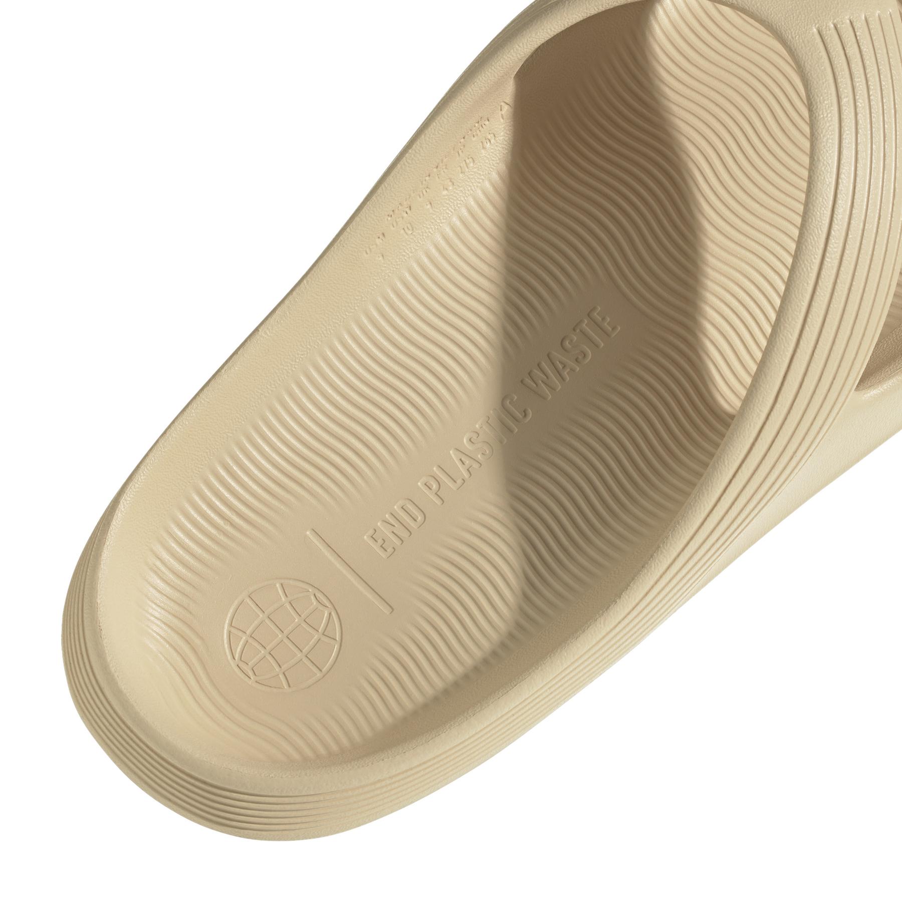 product/a/d/adidas_hq9919_9_footwear_photography_detail_view_2_white.jpg