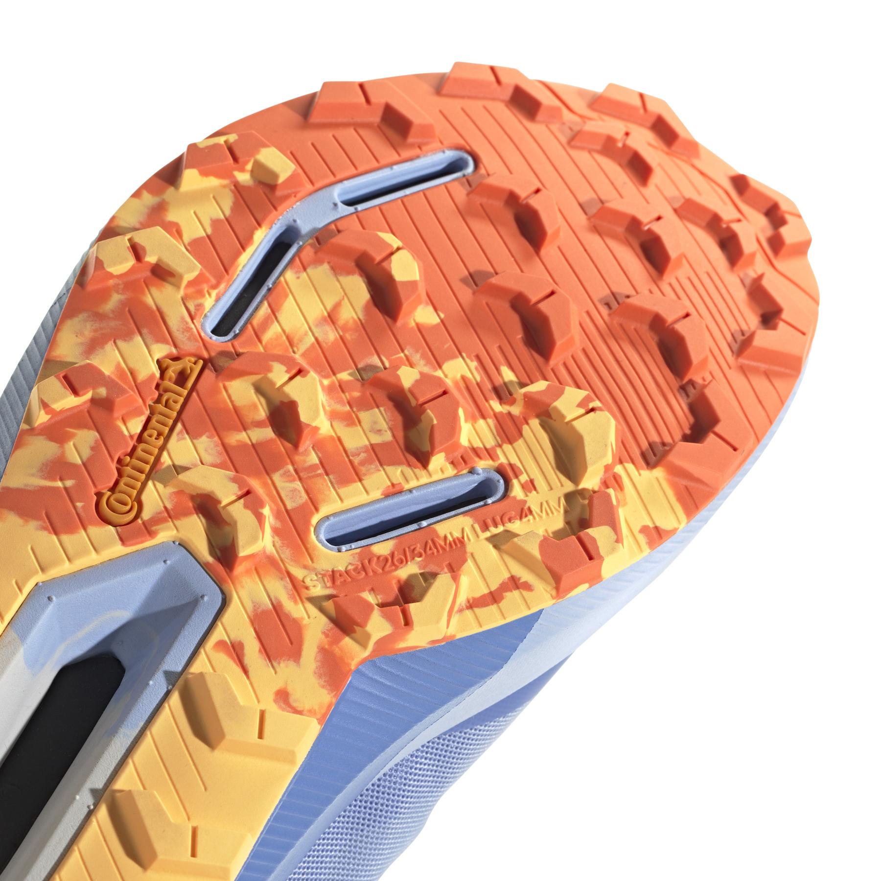 product/a/d/adidas_hr1082_9_footwear_photography_detail_view_2_white_000.jpg