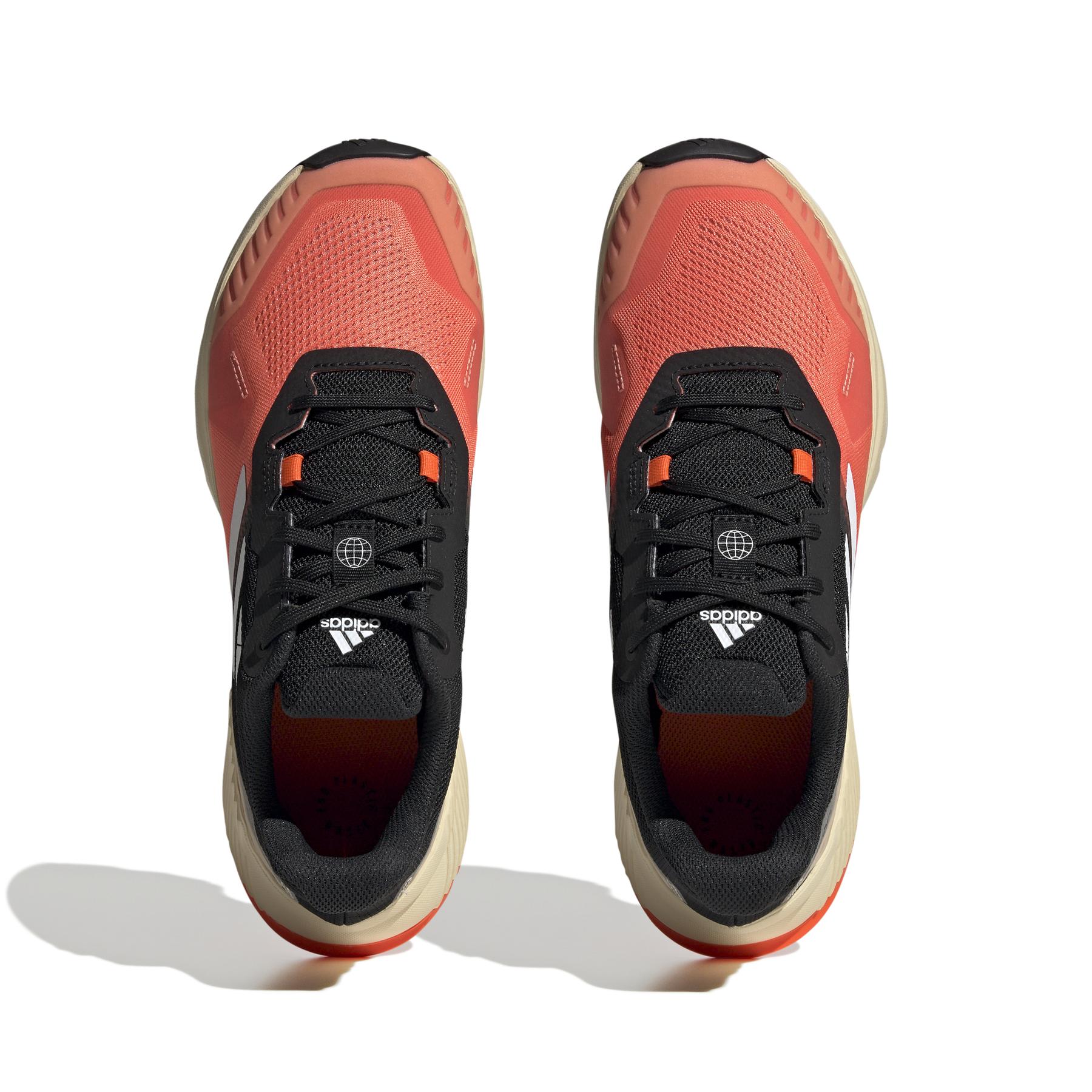 product/a/d/adidas_hr1179_3_footwear_photography_top_portrait_view_white_000.jpg