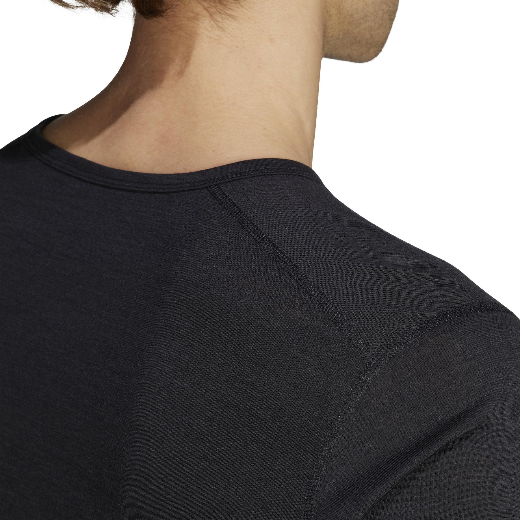 product/a/d/adidas_hz8551_8_apparel_on_model_detail_view_1_white.jpg