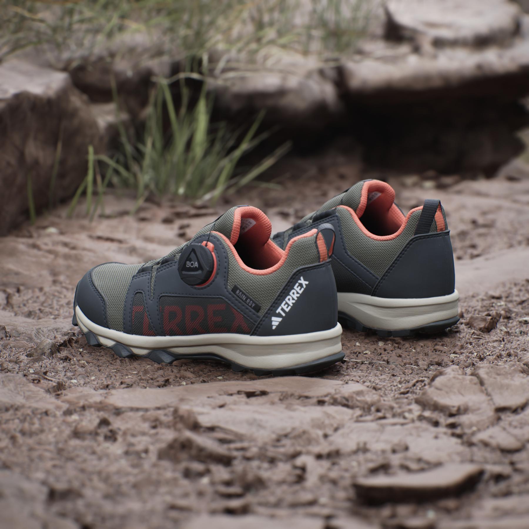 product/a/d/adidas_id0870_17_footwear_photography_heromrktng_view_6.jpg